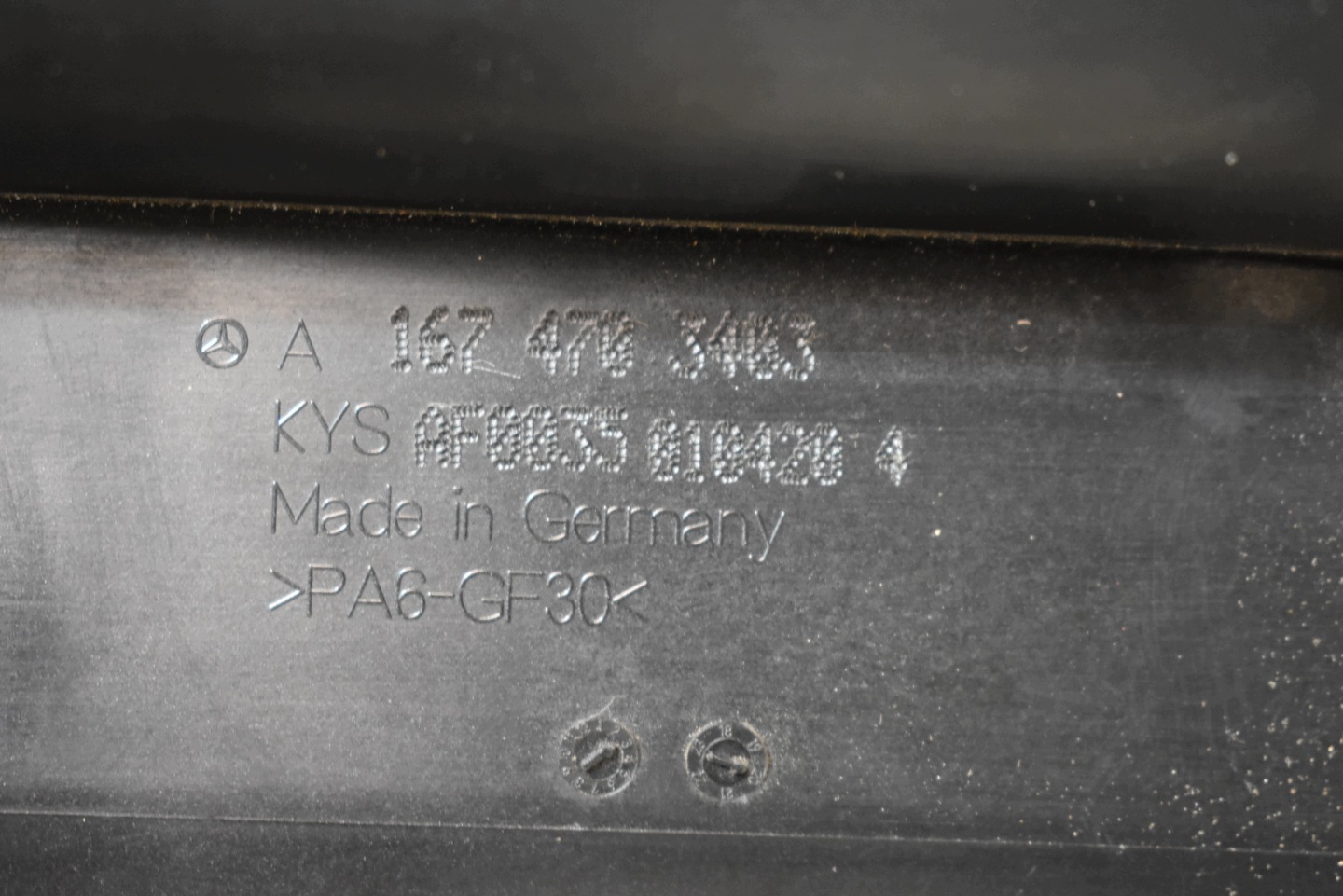 IDEALNY Szénszűrő MERCEDES X167 W167 1