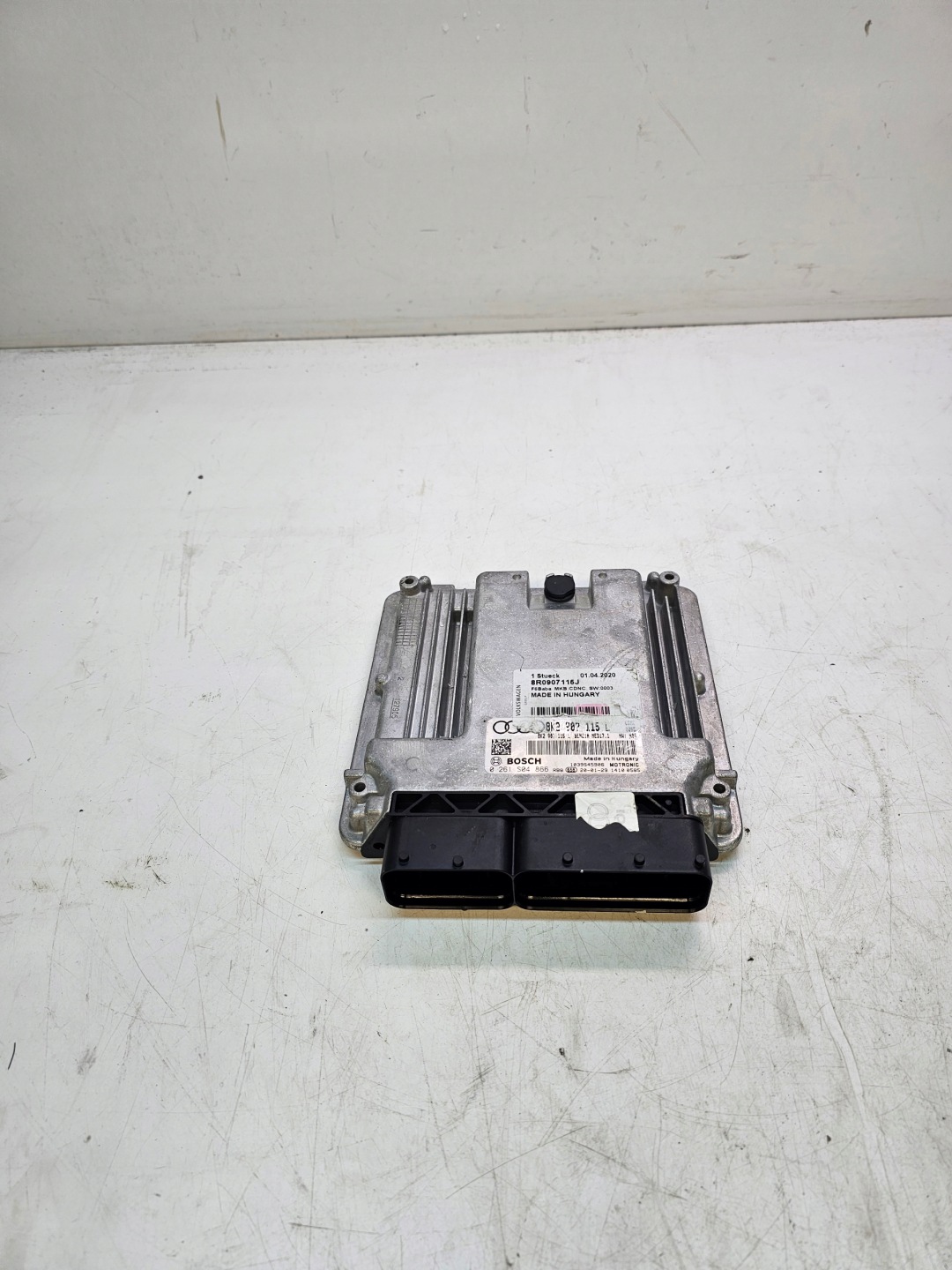 computer control unit of the engine AUDI Q5 8R 2.0 TFSI 8R0907115J