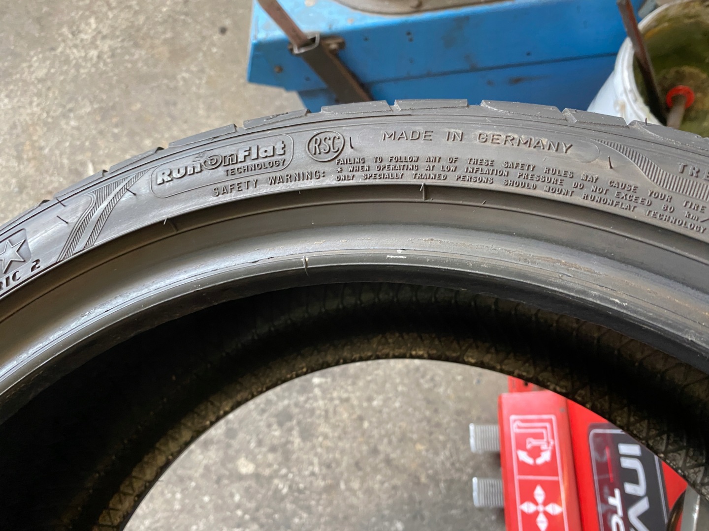 2 tyres summer 245/35R18 GOODYEAR ASYMMETRIC 2 RUN FLAT 6mm
