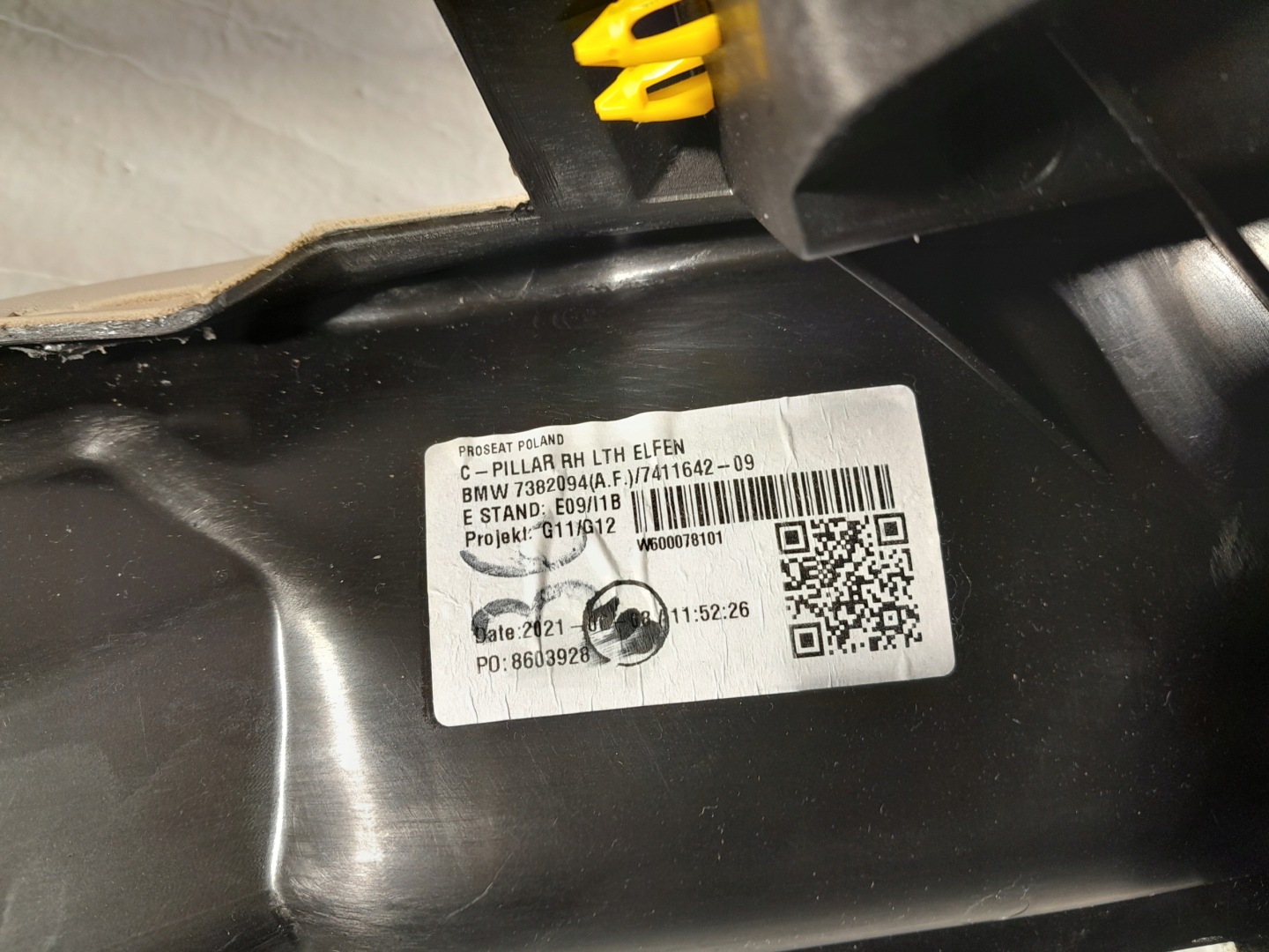 BMW 7 G11 LCI side KANAPY right rear part 7382094