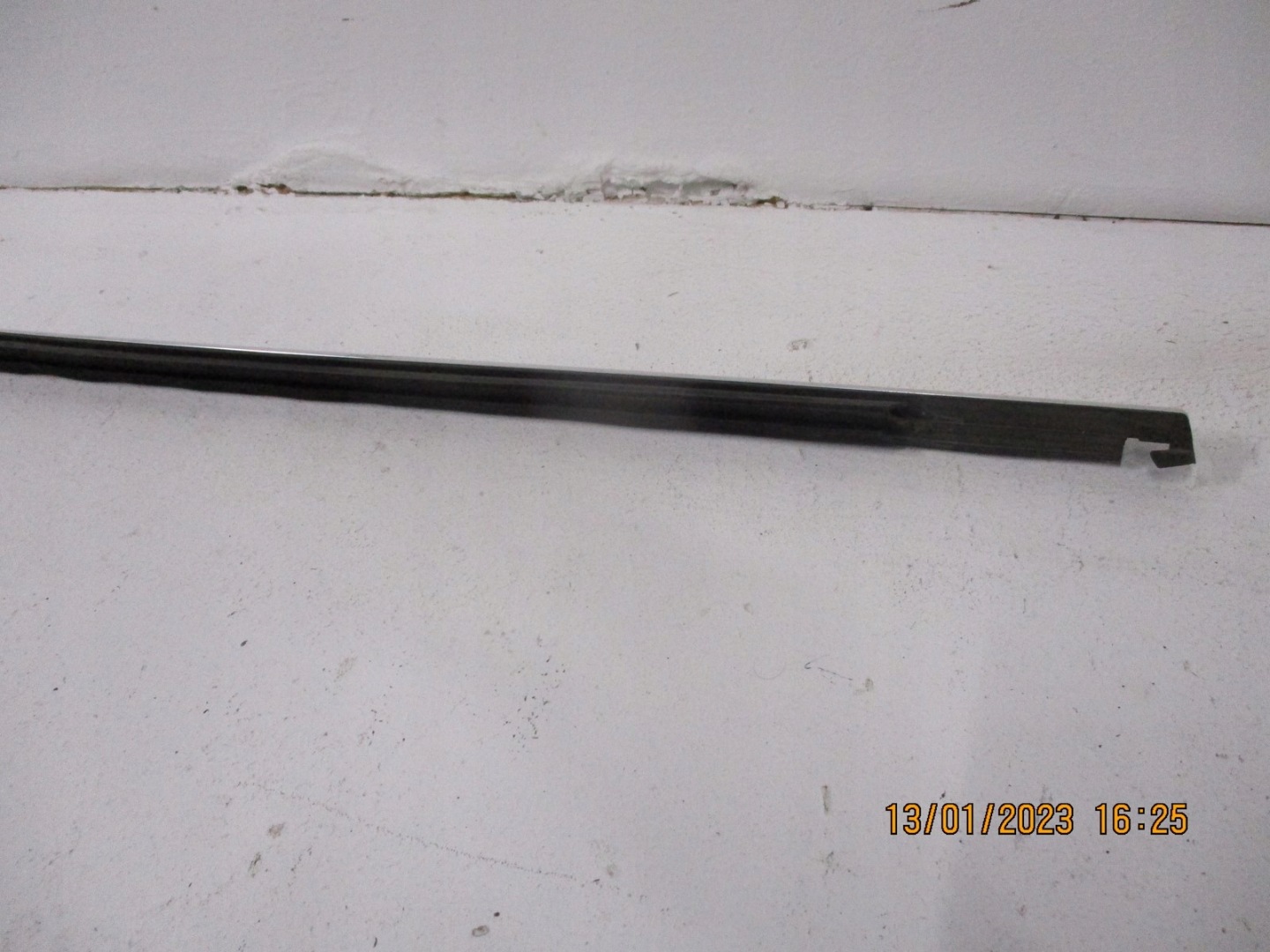 moulding dust MERCEDES B KLASA A2477352100
