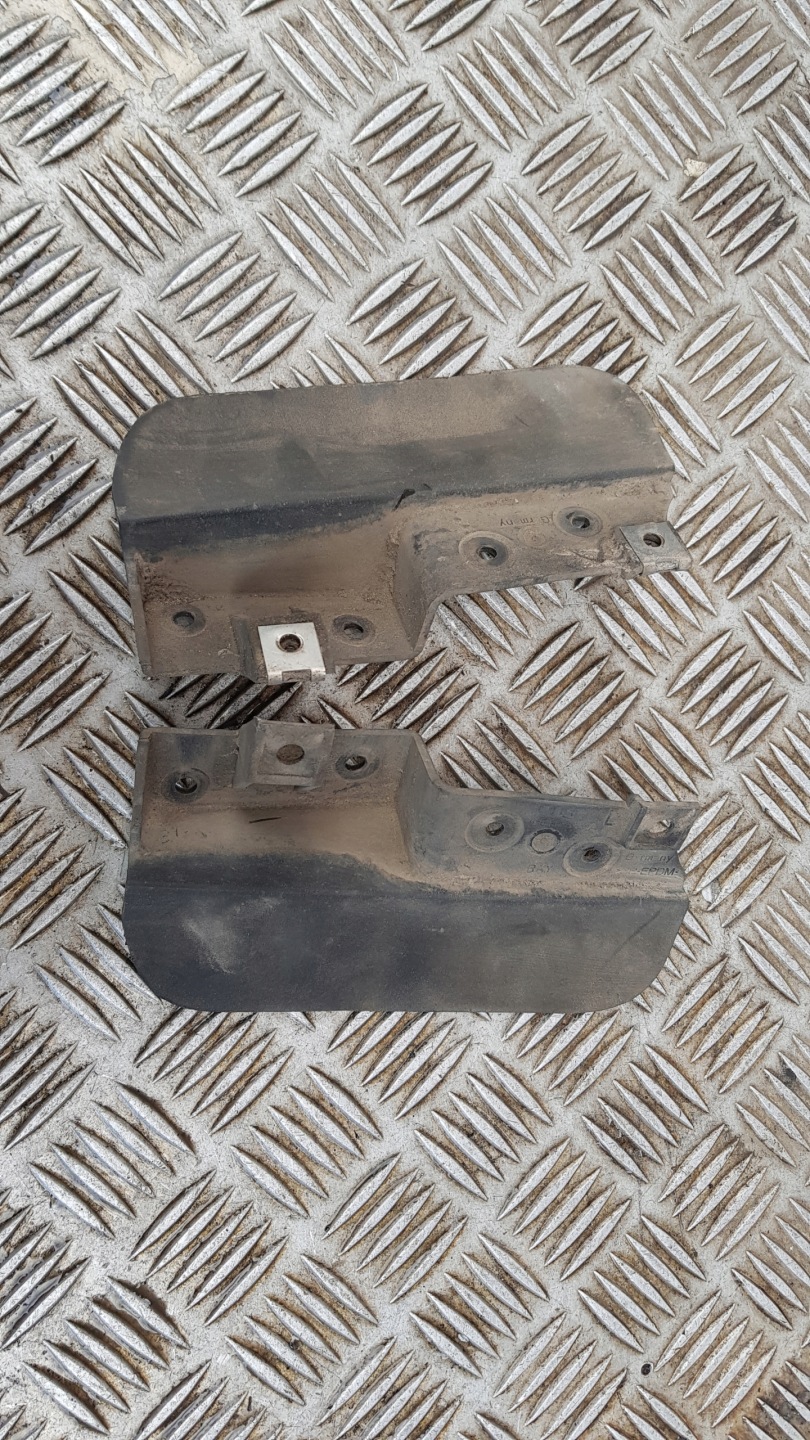 AUDI A6 C6 mudguard flap left or right rear part