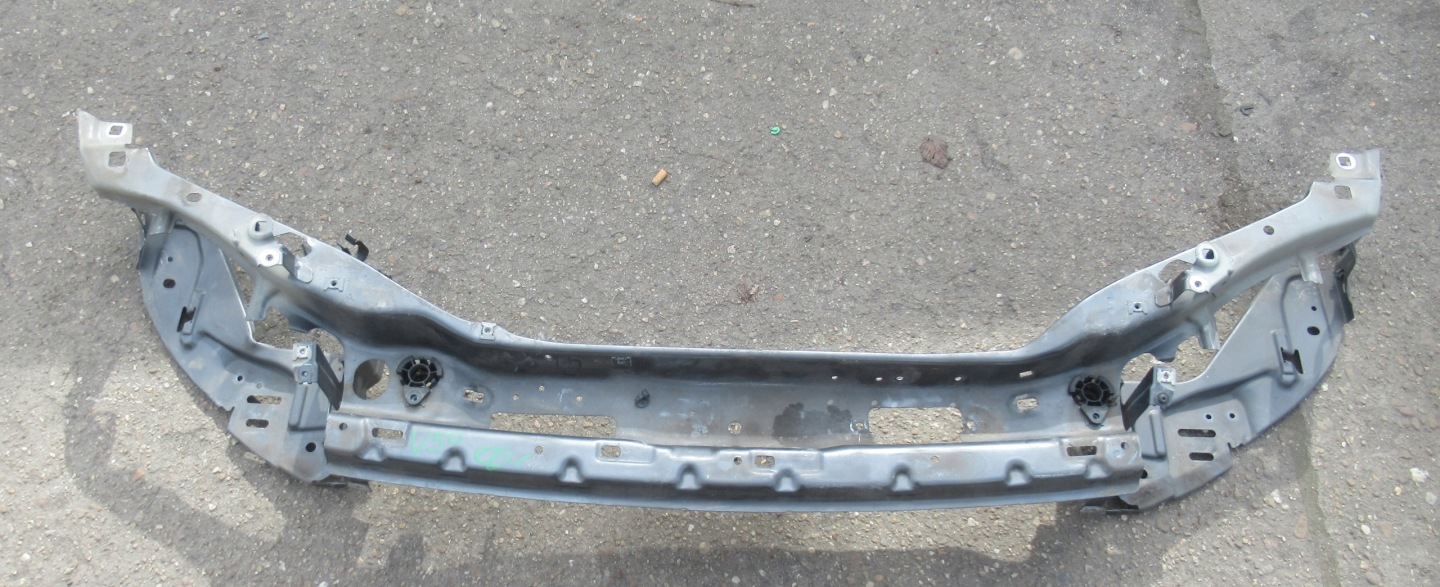 VOLVO V50 2.4 D 06R KOMBI pillar iron OKULAR support panel for radiators