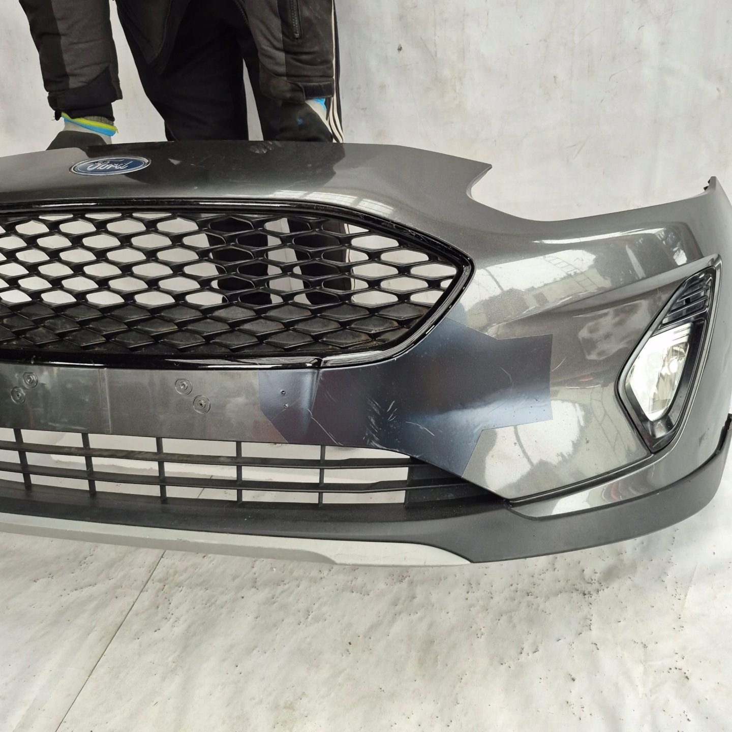 FORD FIESTA MK8 ACTIVE 17- nárazník předek přední H1BB-17K819-D