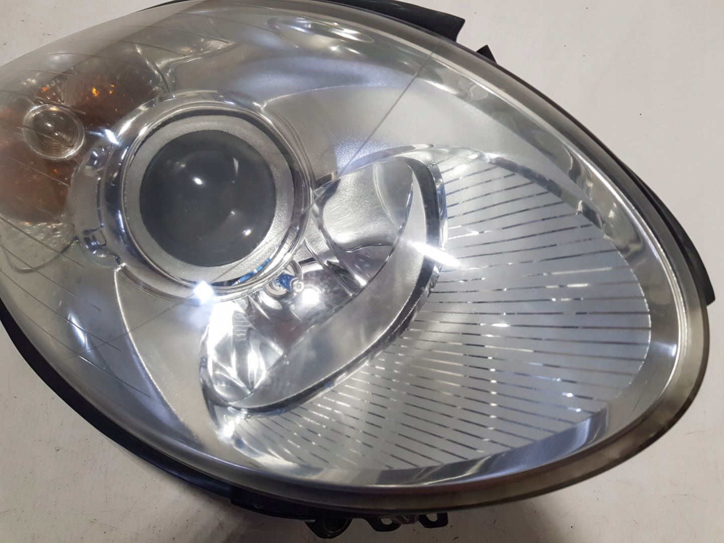 light right front MERCEDES W251 UK