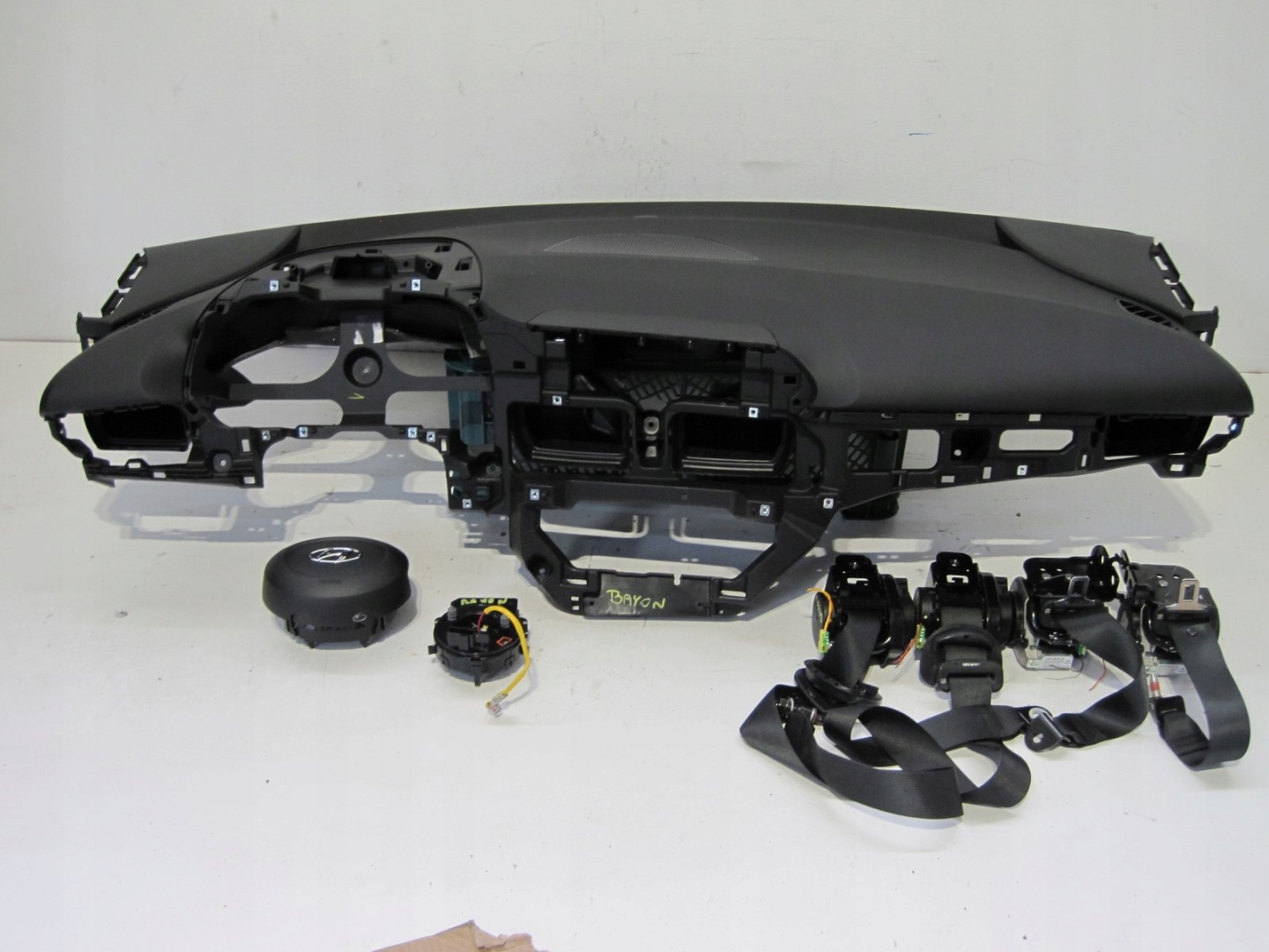 dashboard HYUNDAI BAYON