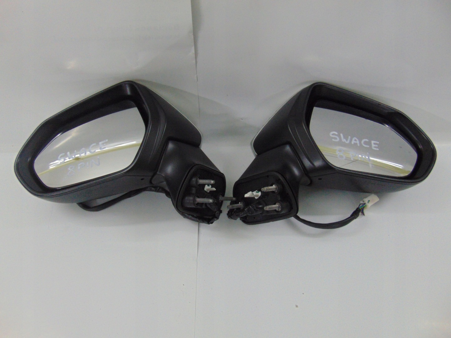 LUSTERKO PRAWE SUZUKI SWACE 8PIN