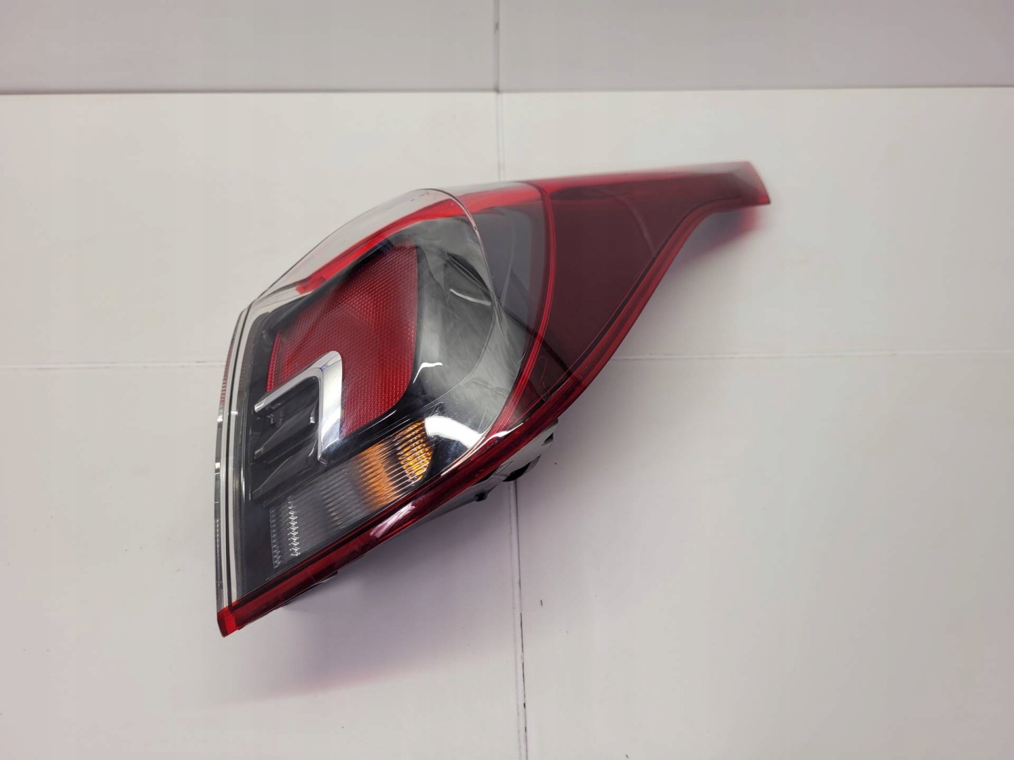 light rear right side Opel Crossland X 2019 2SD.2237