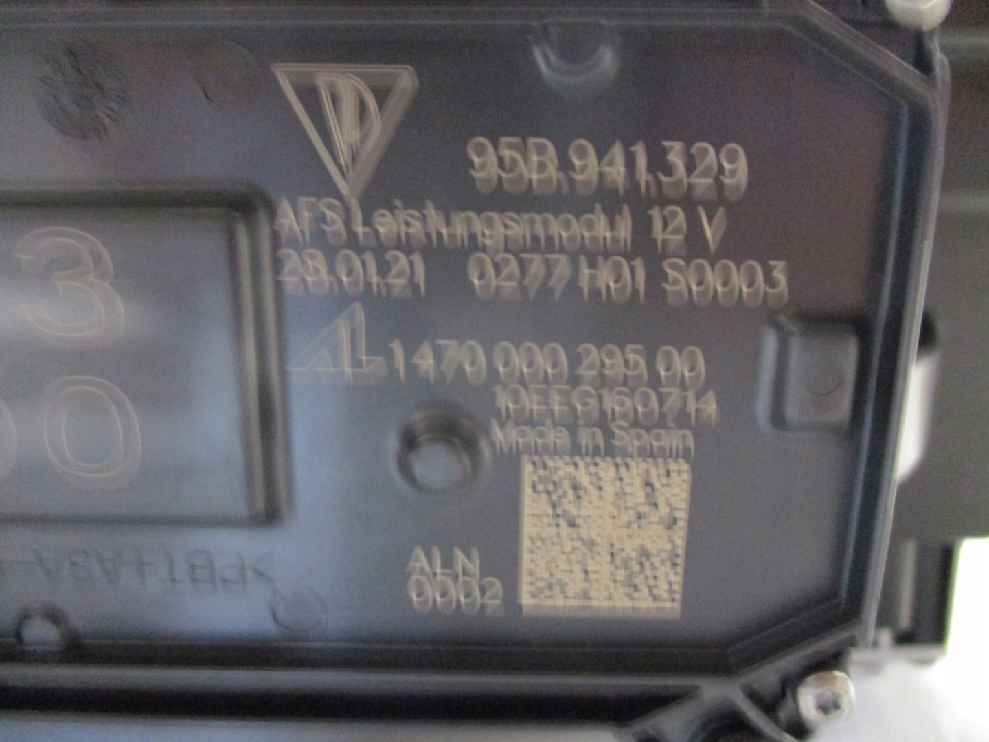light right FULL LED MACAN 95B941010BB MATRIX