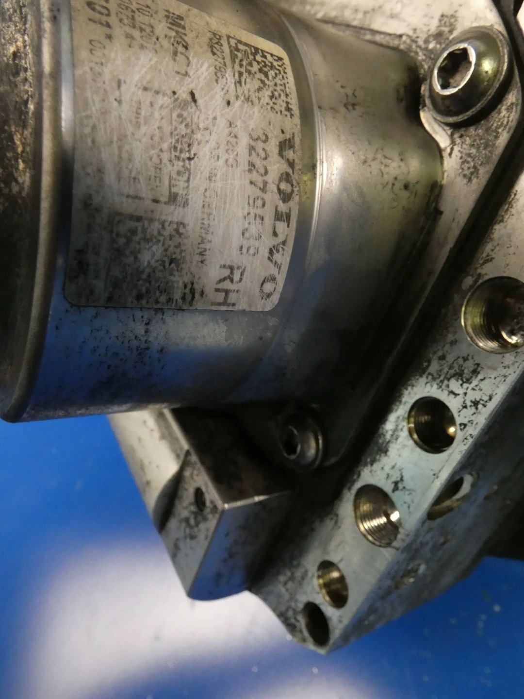 VOLVO XC90 II 2.0 T8 servo Servofreno KOMPLET