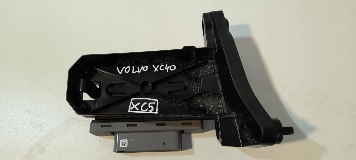 Volvo XC40 modul Bedienteil AdBlue 32312046 (XC5)