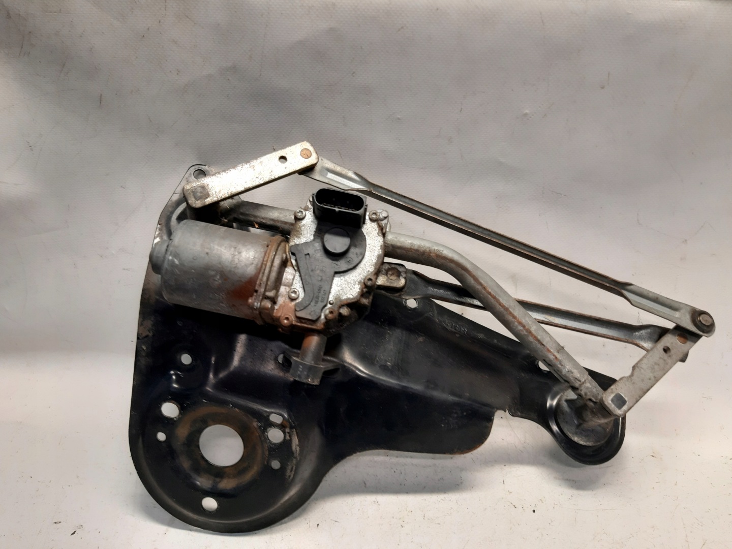 wiper mechanism front FORD FIESTA MK6