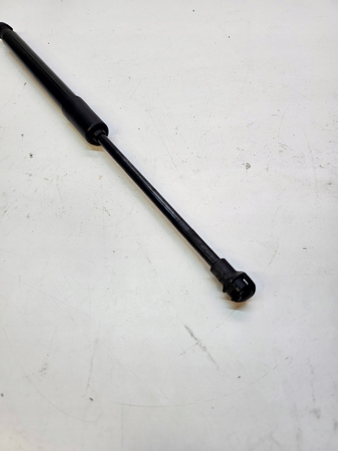 damper telescope bonnets AUDI A4 B9 A5 8W0823359B