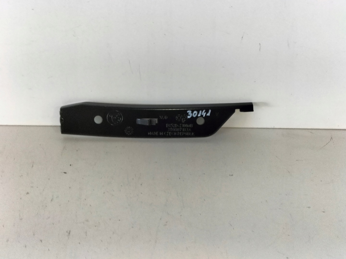 bumper bracket front left SKODA SUPERB II LIFT 13