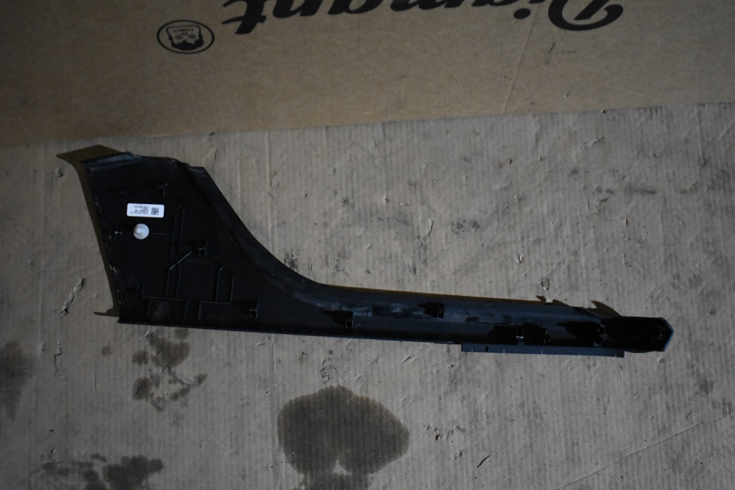 cover side PODLOKIETNIKA right PORSCHE TAYCAN 1