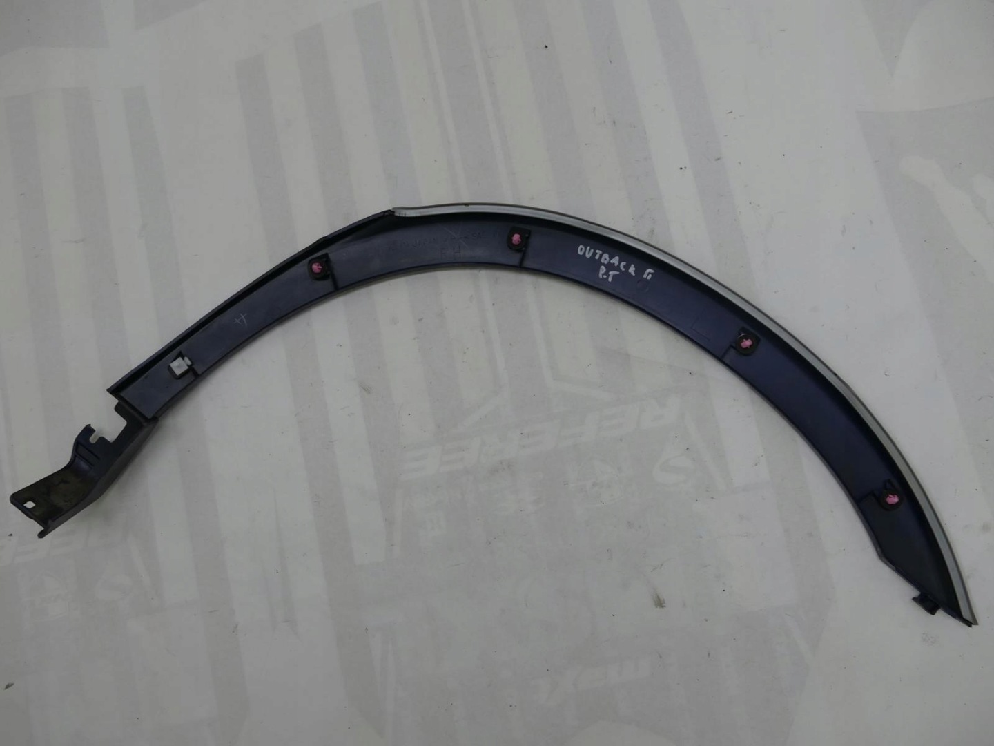 SUBARU OUTBACK e modanatura parafango Destra posteriore 98r