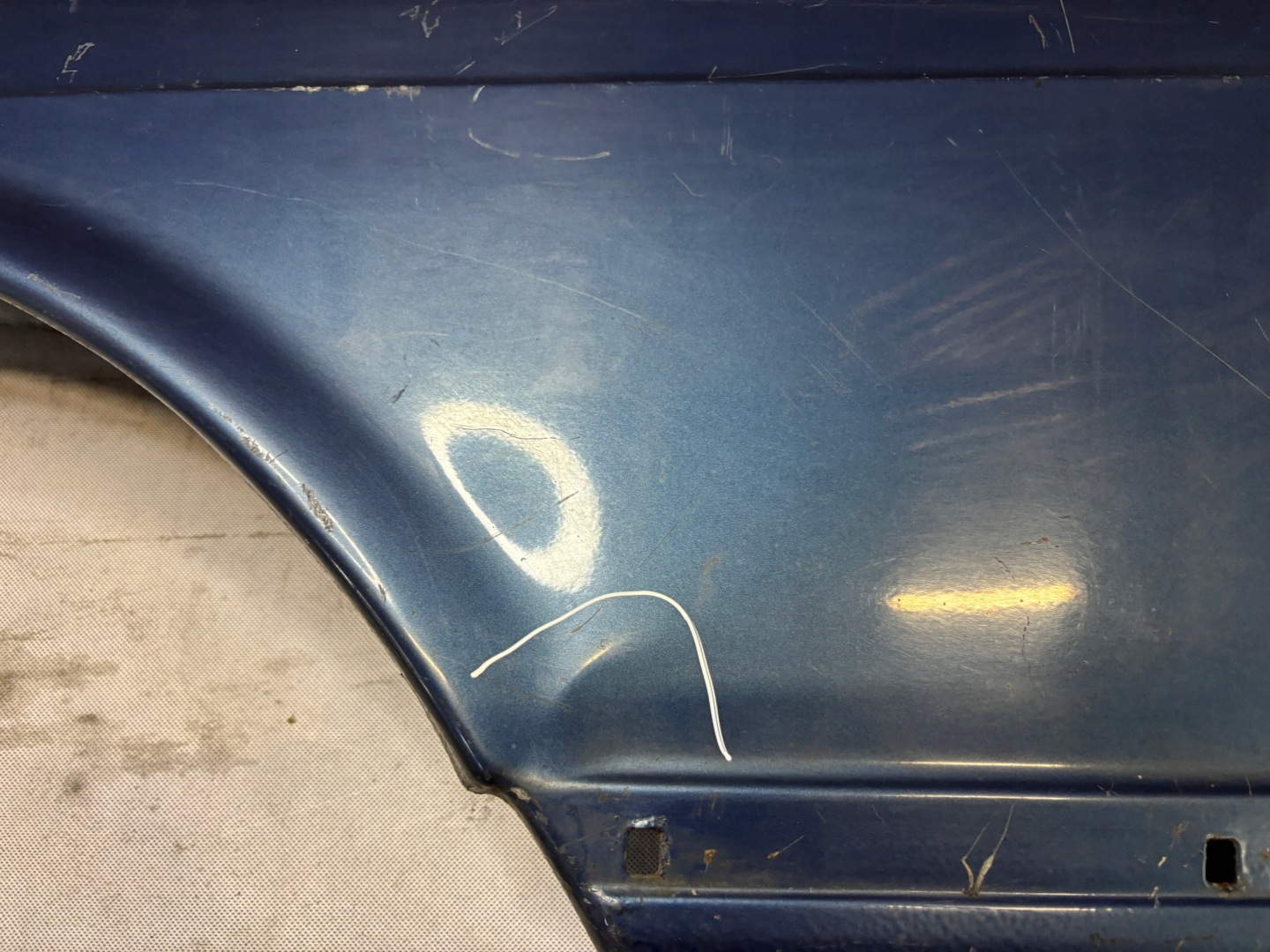fender left front Mercedes S W126
