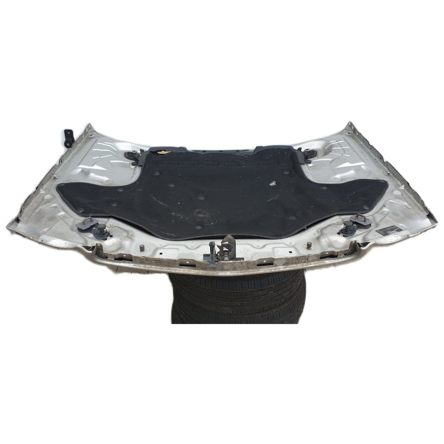 bonnet front MERCEDES W211 SREBRNY BRILLIANT SILVER C744