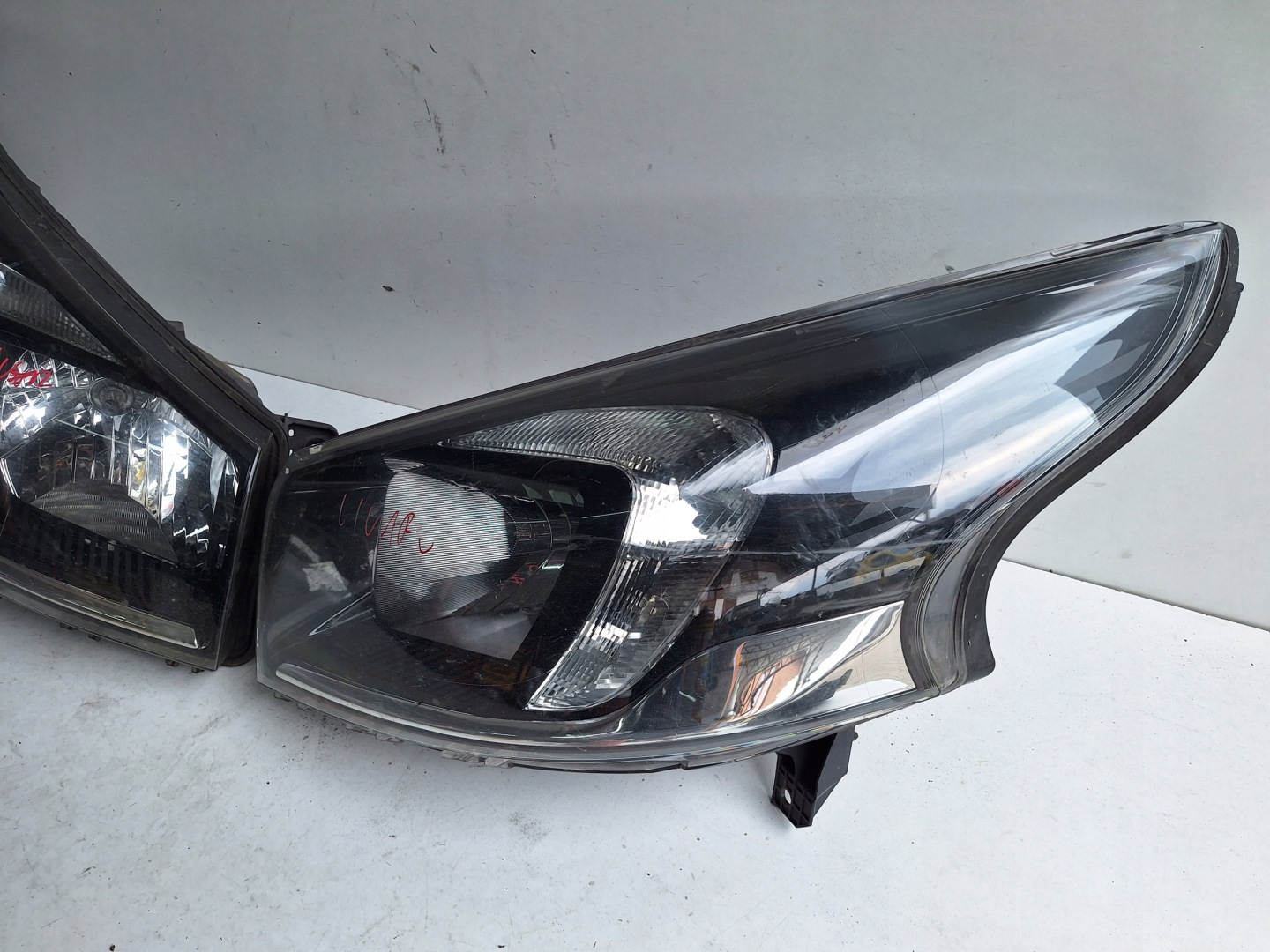 OPEL VIVARO B 14-19 light right UK