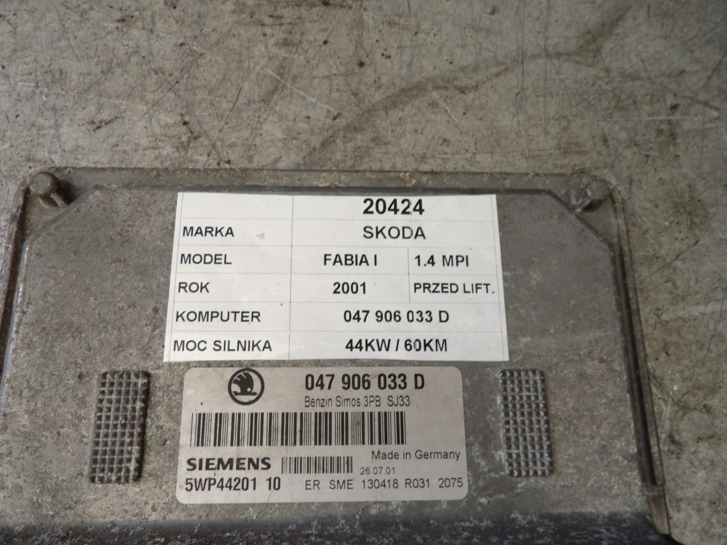 SKODA FABIA E COMPUTER, CENTRALINA 047906033D 5WP44201 10 3PB SJ33 SIEMENS