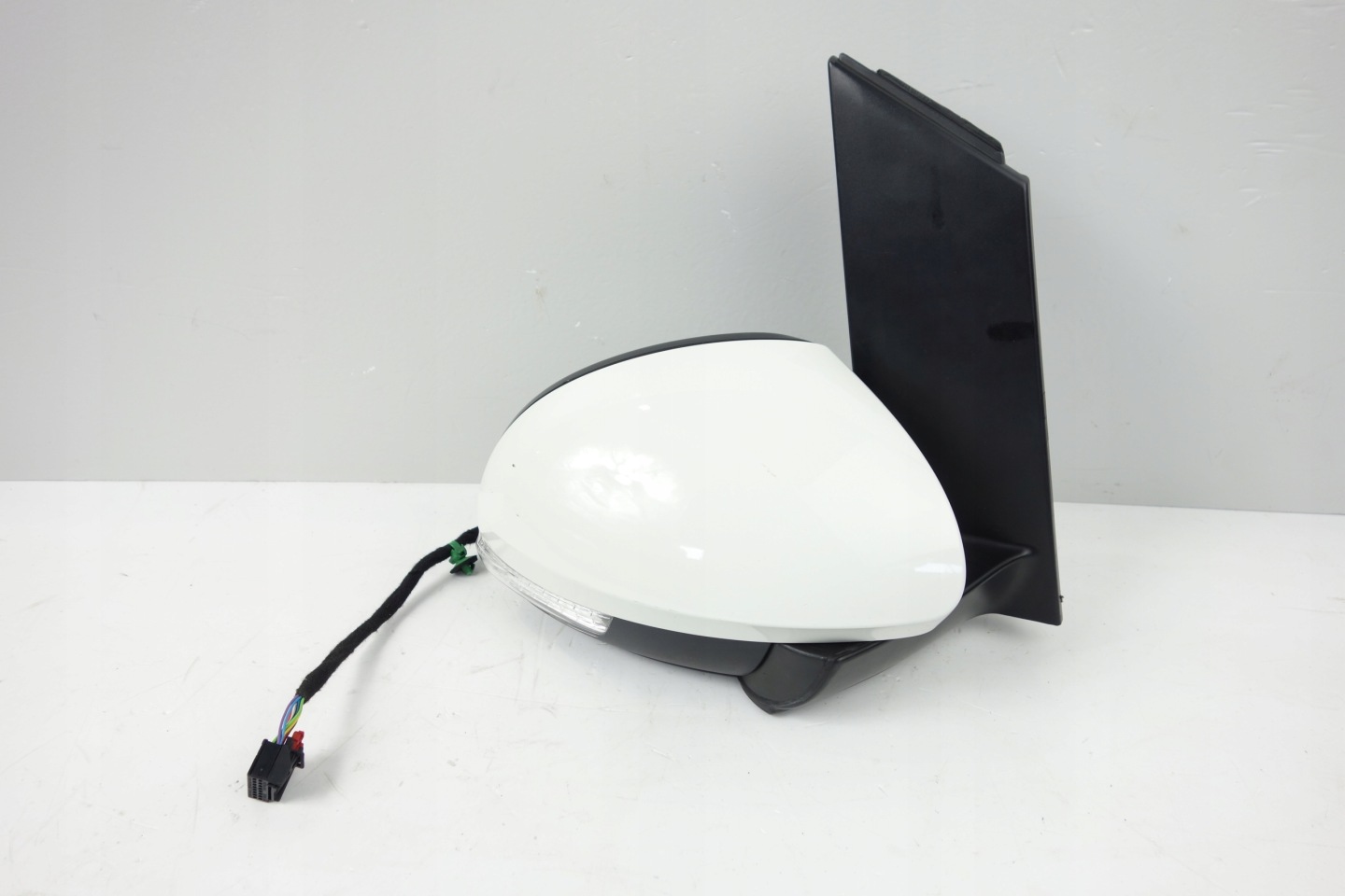 mirror right 9PIN VW TOURAN and LB9A