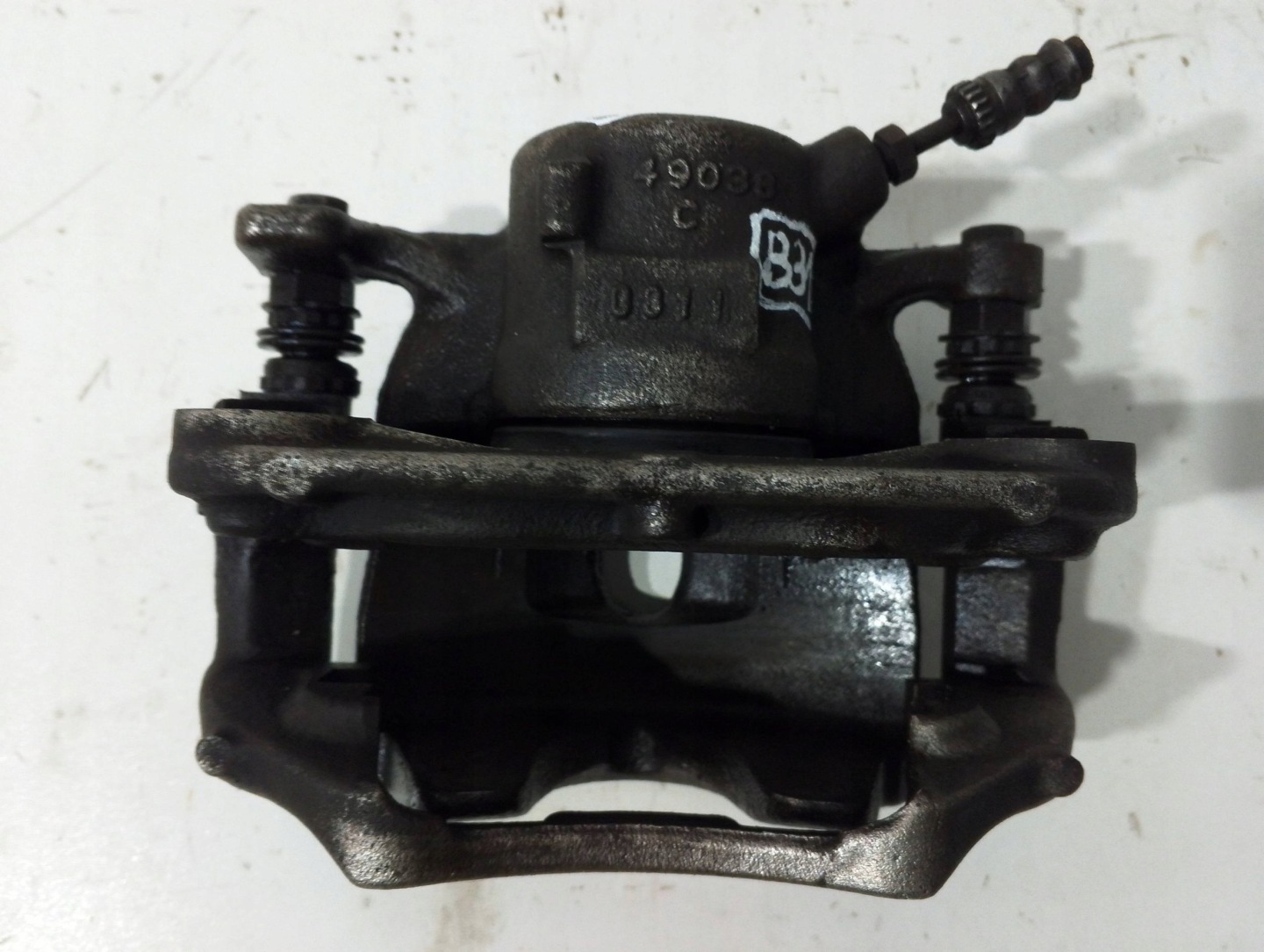BMW 3 G20 G21 caliper front left 49038C (B310)