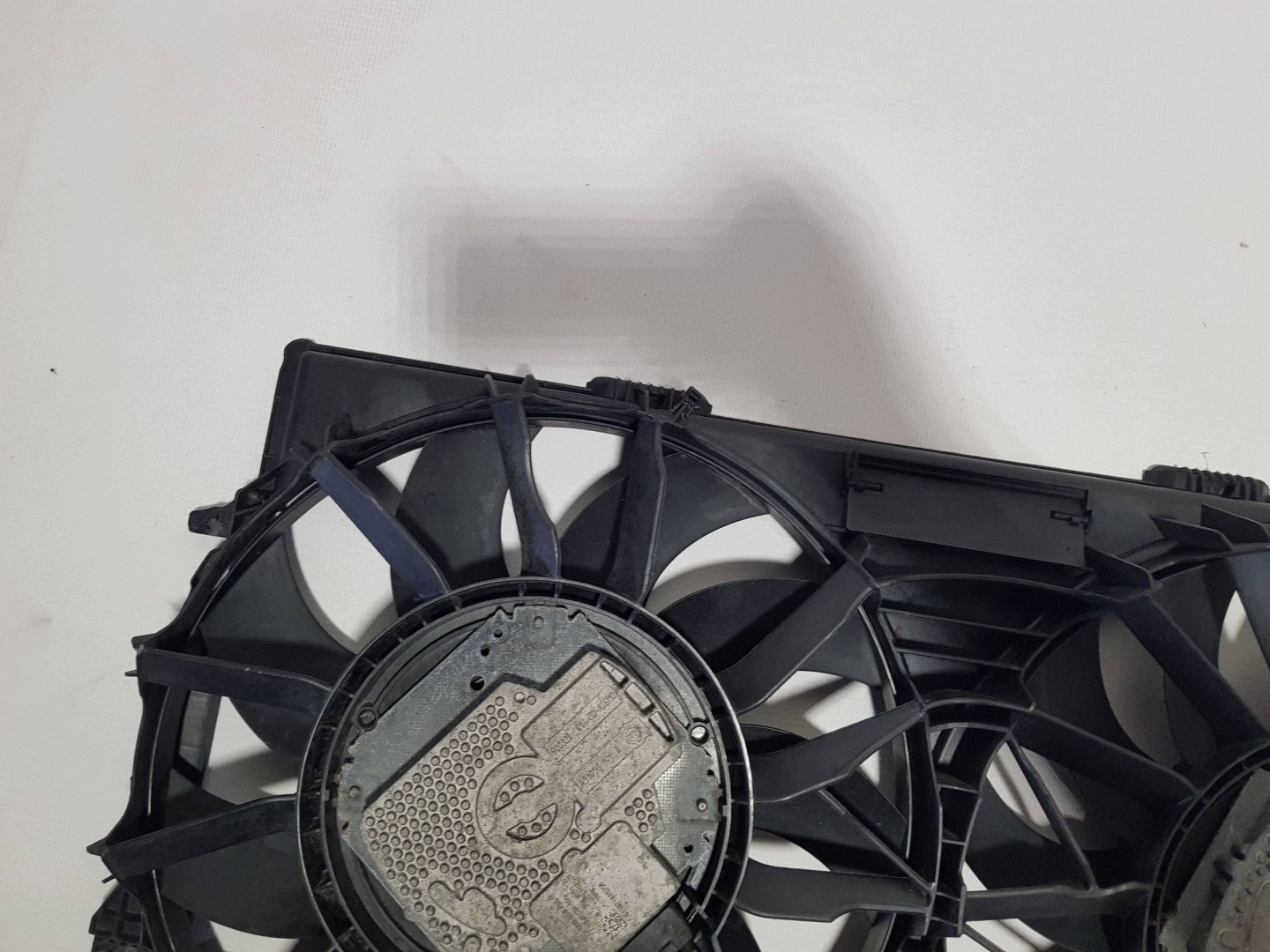 ventilátor chladiče Audi A8 S8 D4 4H 4H0121003K