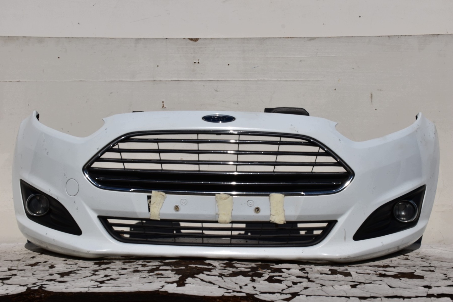 stoßstange vorne FORD FIESTA MK7 Polift 2012-2017 code: Frozen White