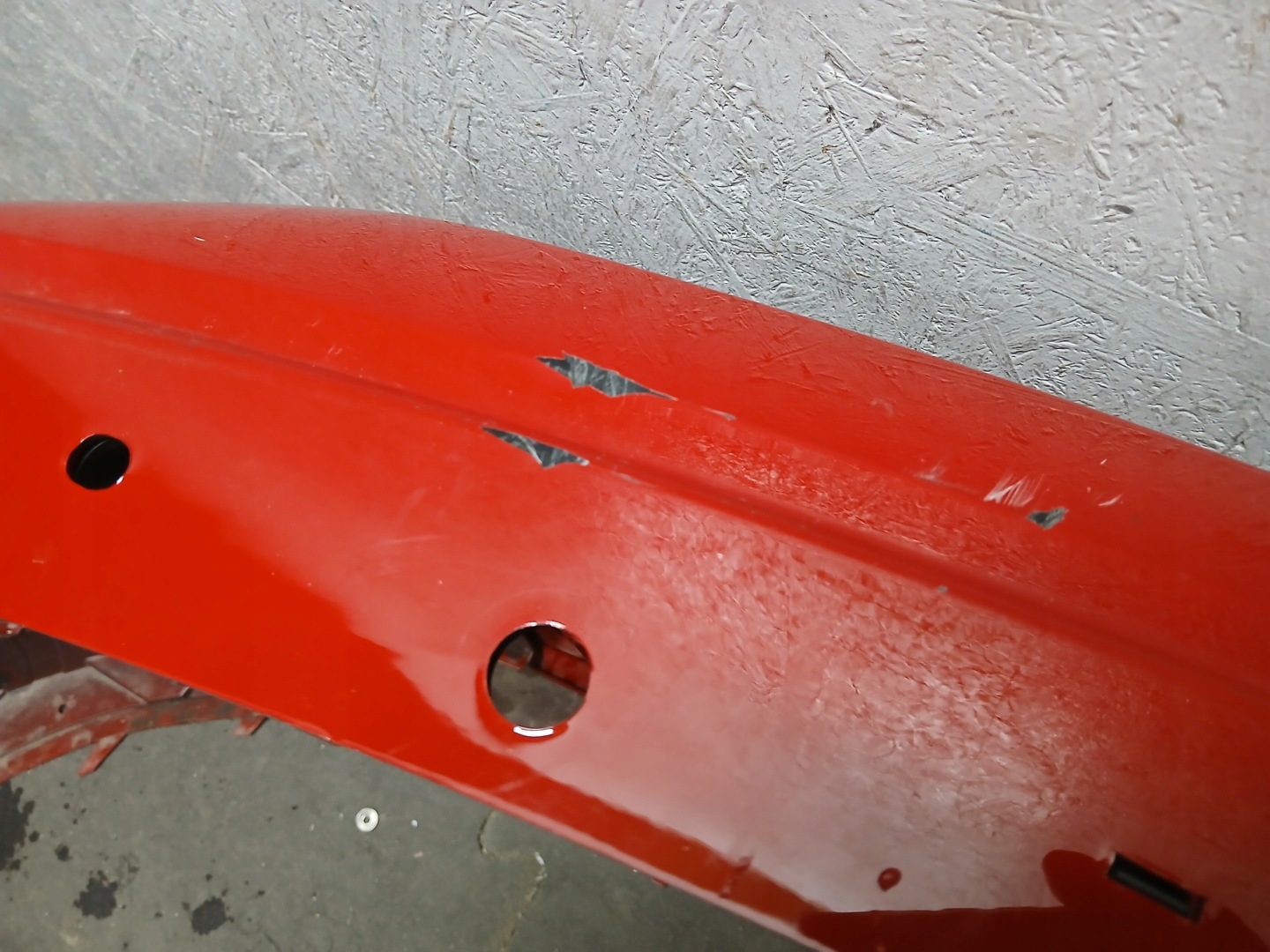 nárazník předek FIAT 600