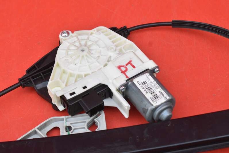 window regulator right rear part 8K0959812 AUDI A4 B8 KOMBI 07-11