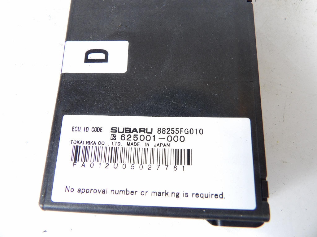 SUBARU LEGACY V module control unit KLUCZYKA 88255FG010