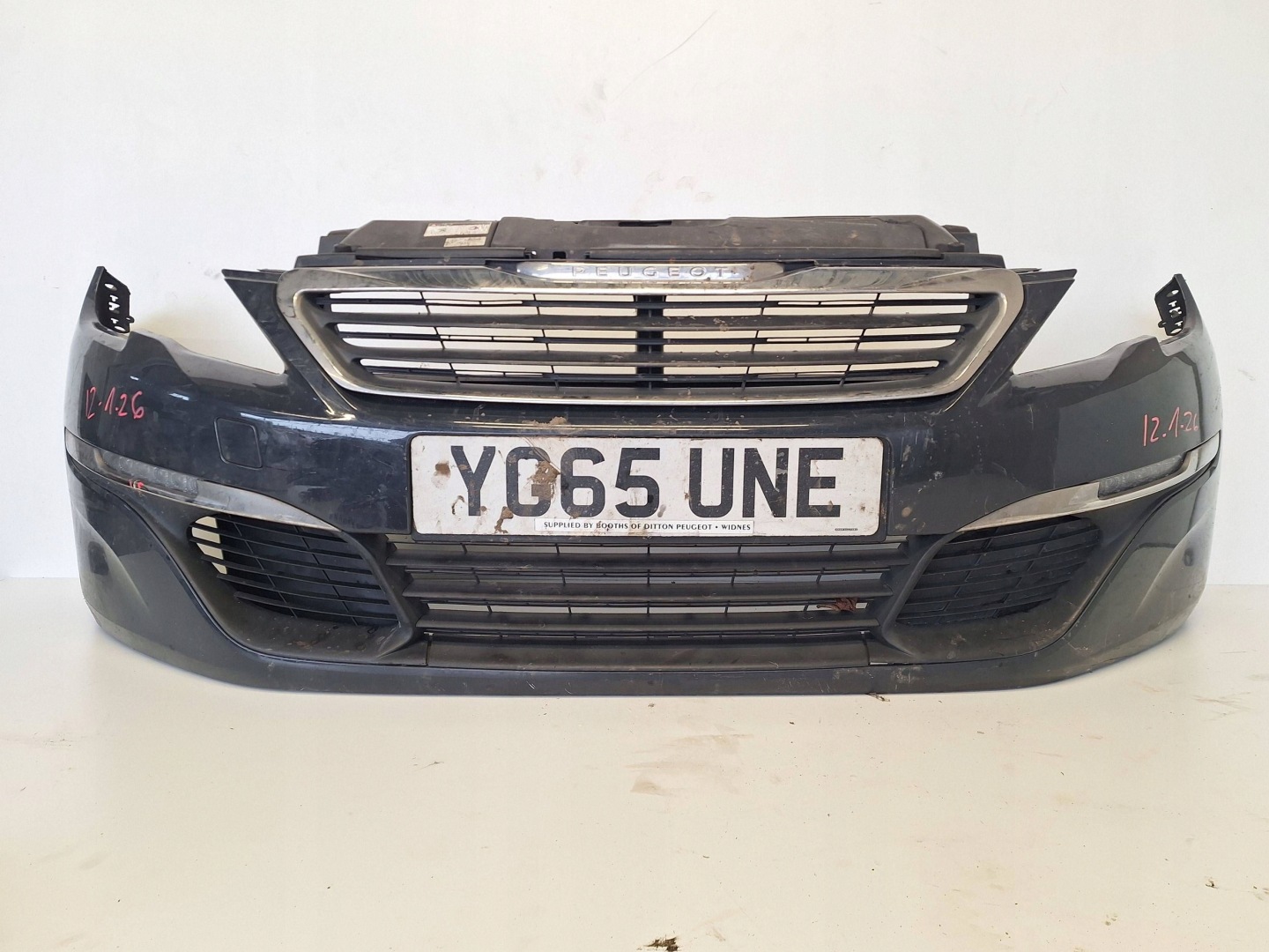 PEUGEOT 308 T9 13-17 bumper + LED