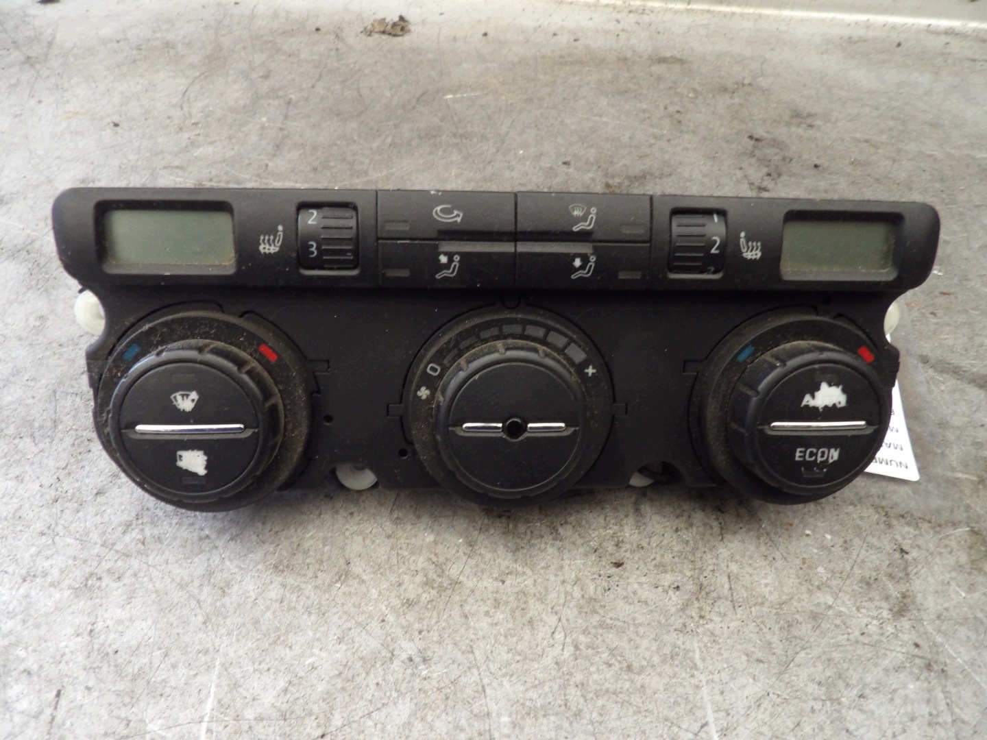 Skoda Octavia II control panel of the air conditioning
