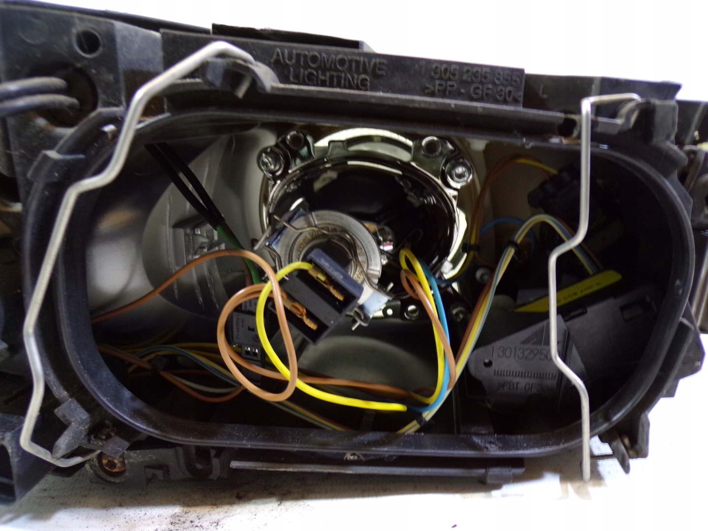 light front front left VOLVO S40 2 II lens (1)