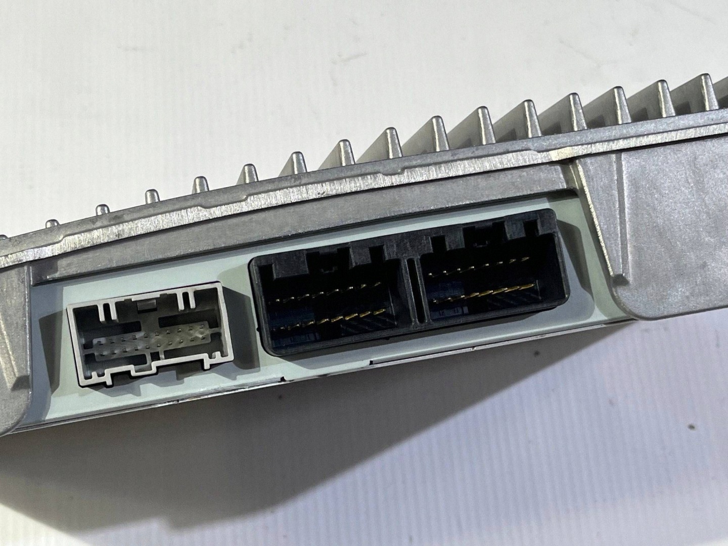 amplifier module audio Ford Explorer Flex 2013