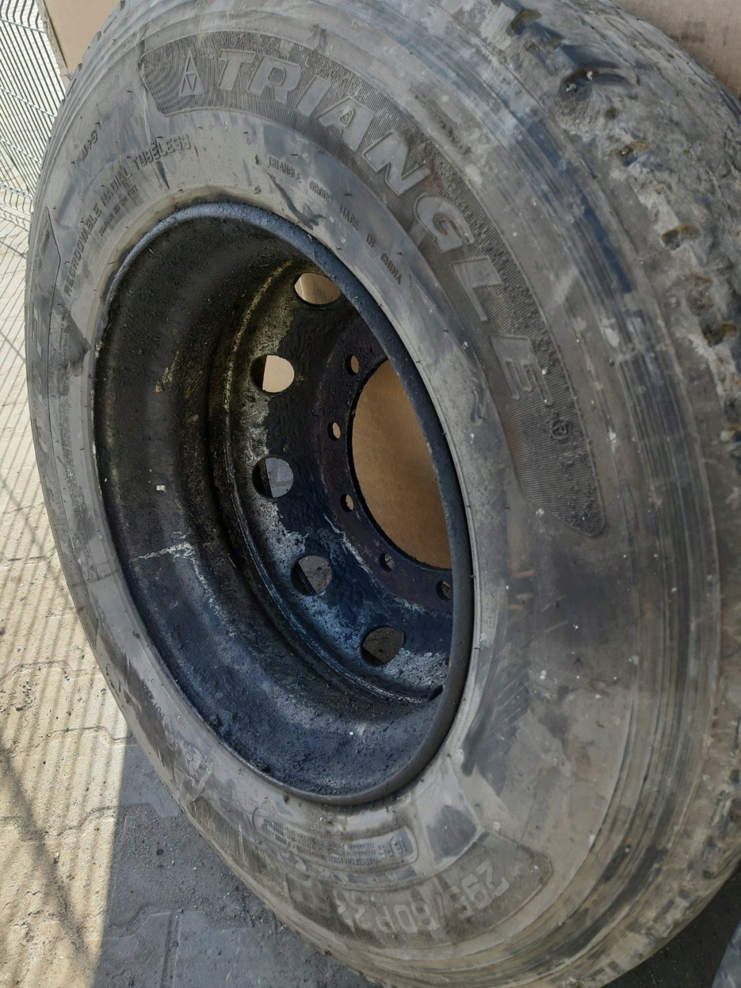wheels tyres CIEZAROWE 2x TRIANGLE TRD02 295/80 R22.5