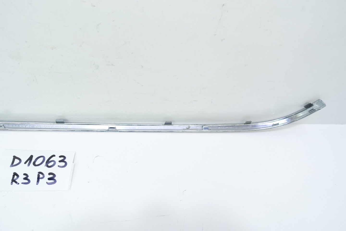 lišta nárazníku levý záď MERCEDES E W210