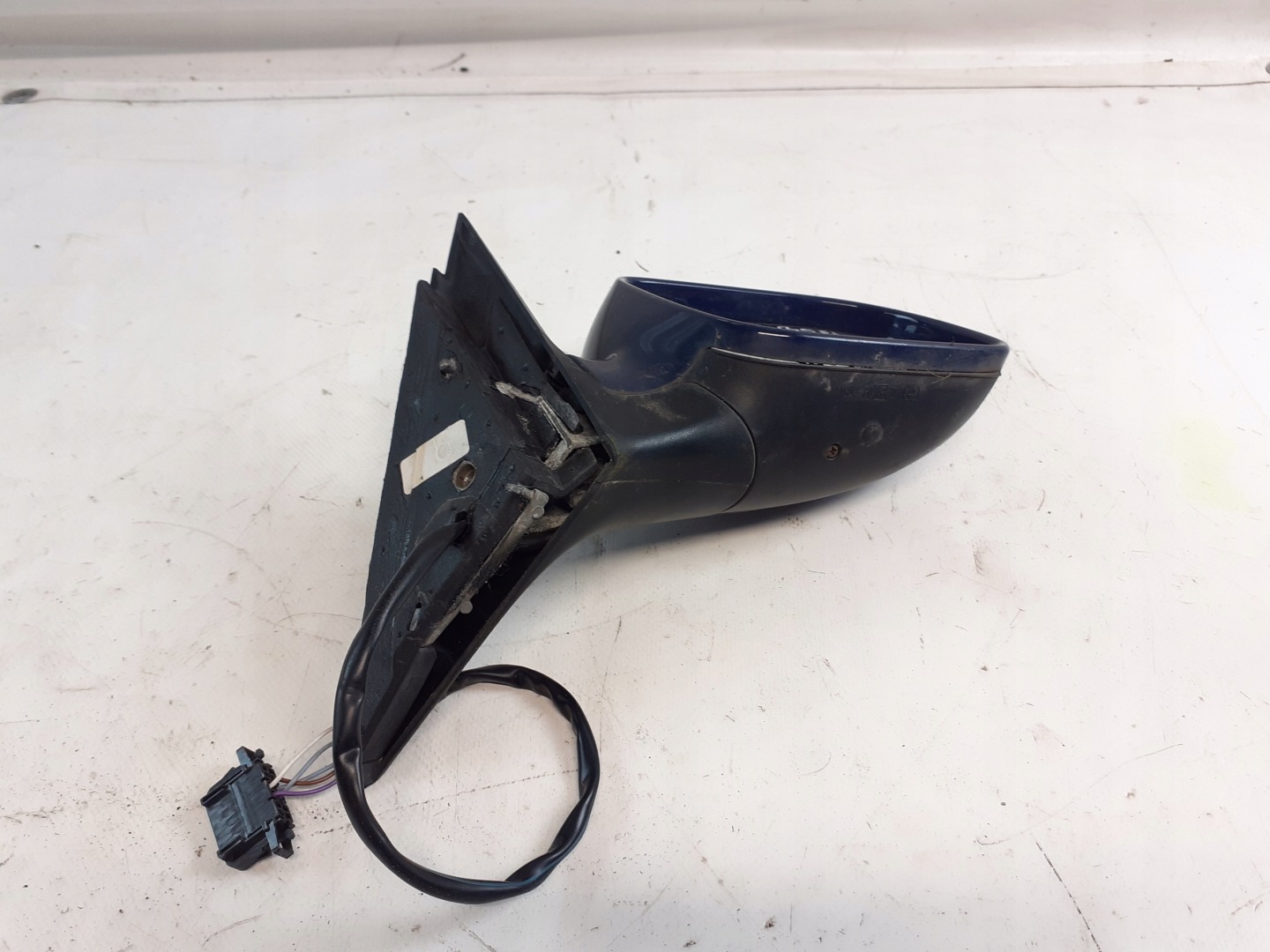 VW Passat B5 mirror right El. 5pin LA5E