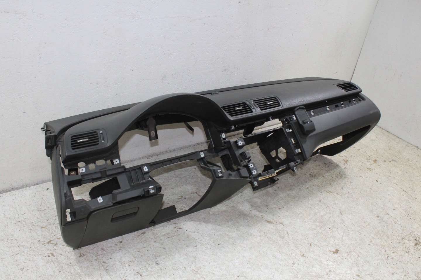 VW Passat B6 console dashboard instrument panel original