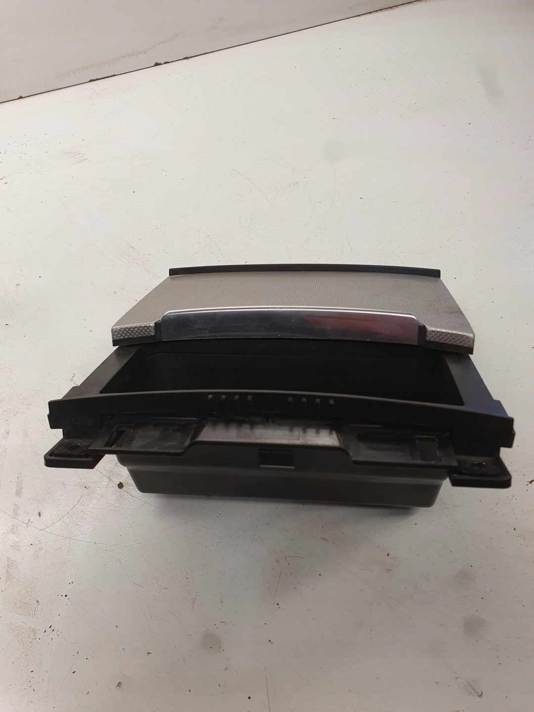 ashtray front AUDI A6 C7 4G0863273