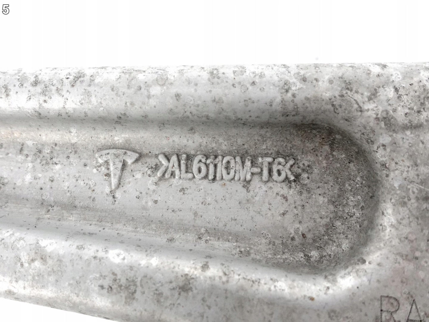 TESLA MODEL Y 20- lower arm sususpension front left = right