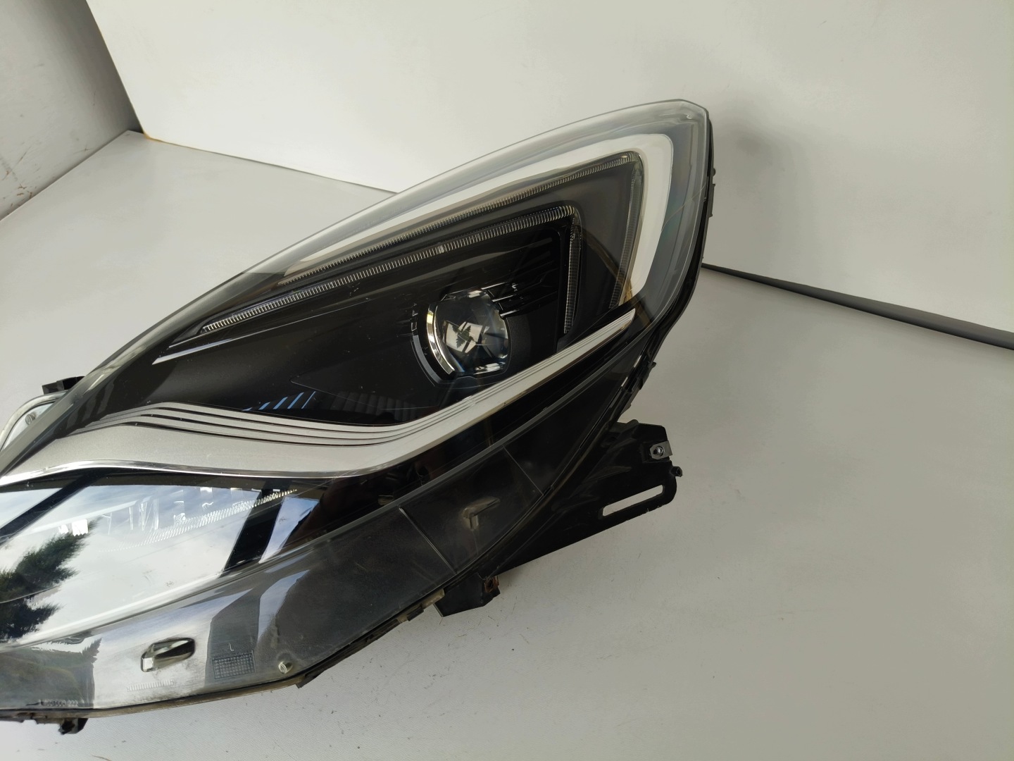 light left REFLEKTOR OPEL ZAFIRA C 16- LIFT FULL LED