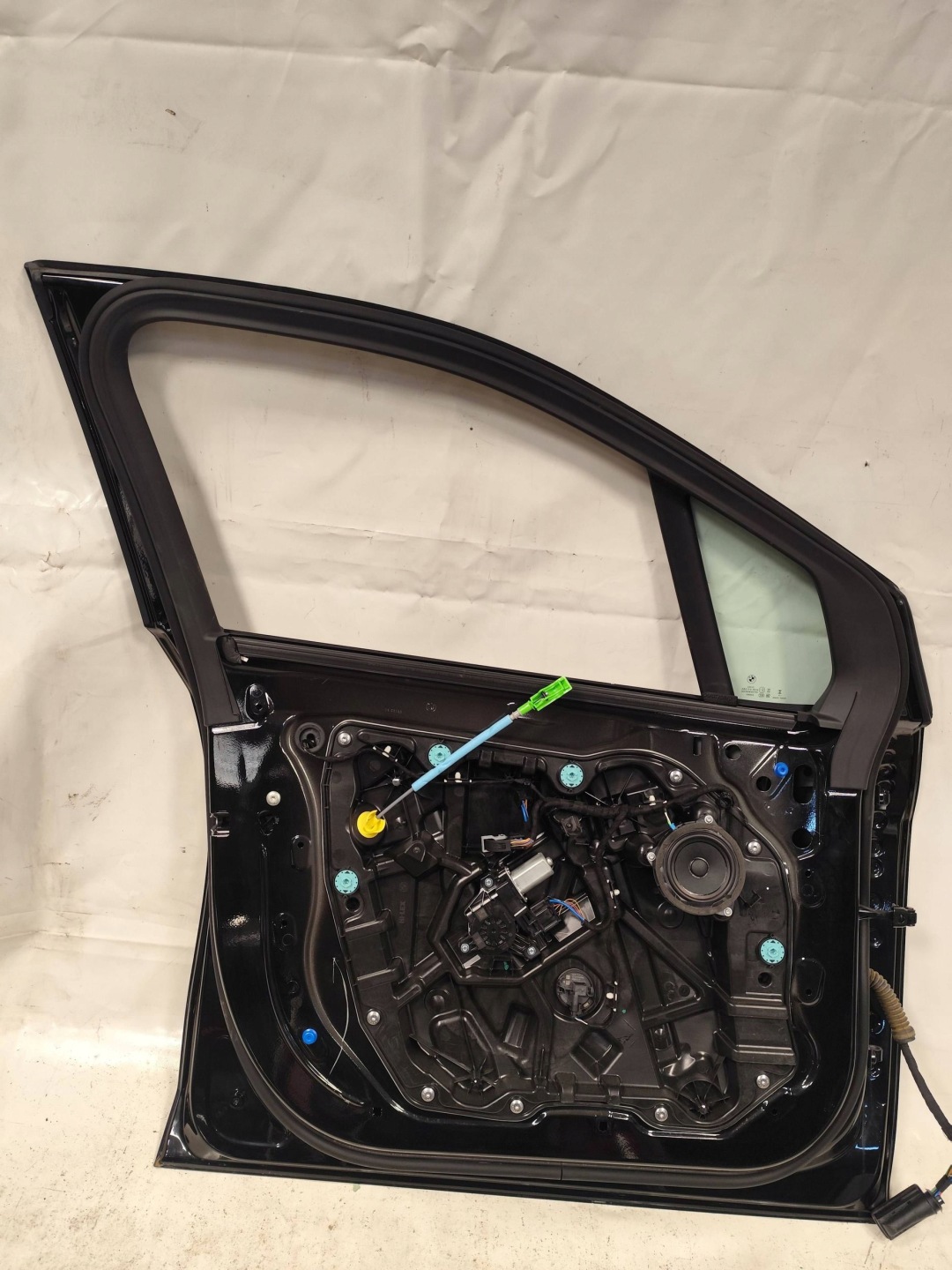 BMW 2 ACTIVE TOURER U06 door front left complete DEMONTAZ