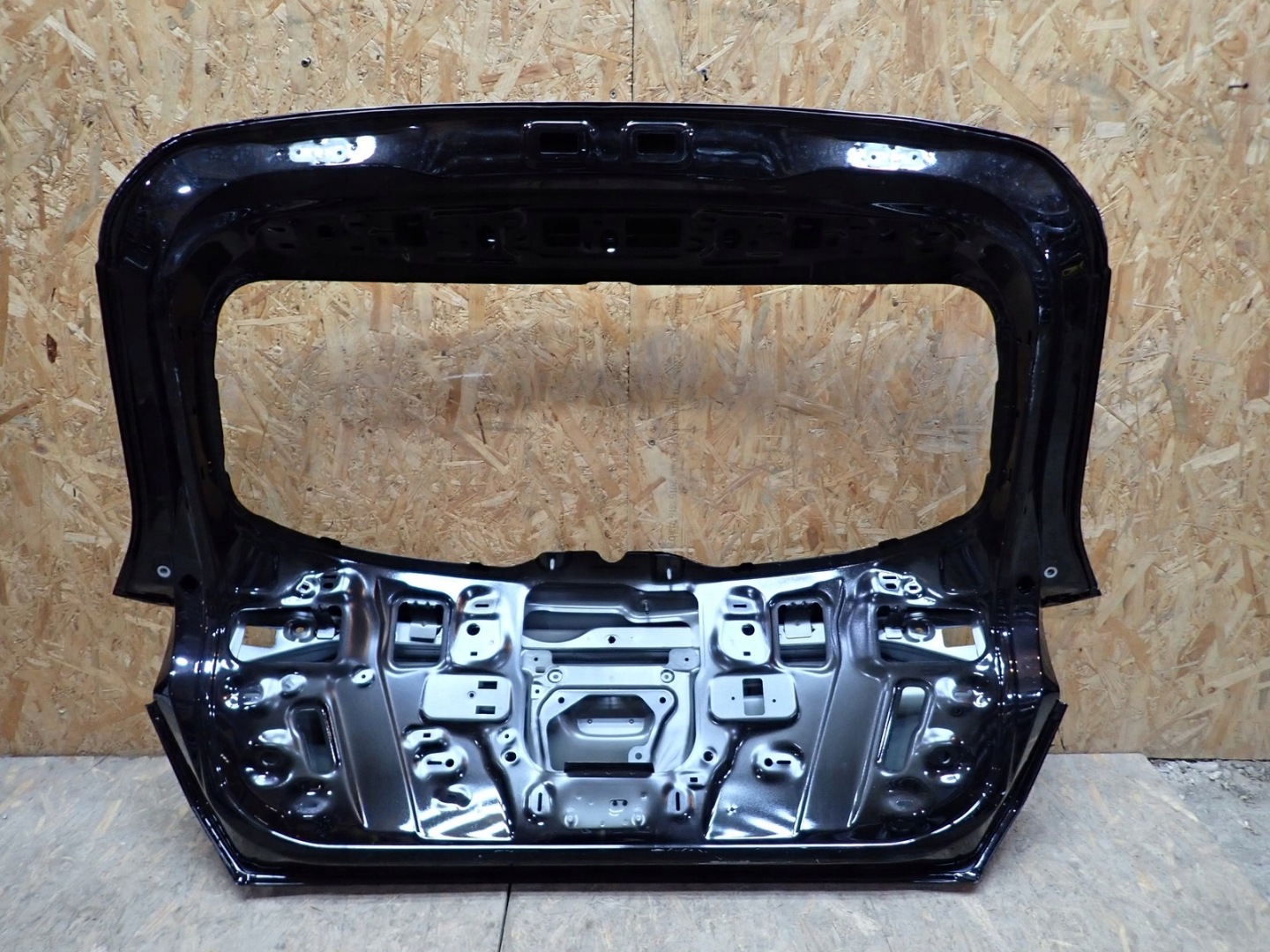 boot door cover boot CUPRA FORMENTOR 5FF KM7 2020- 5FF827023