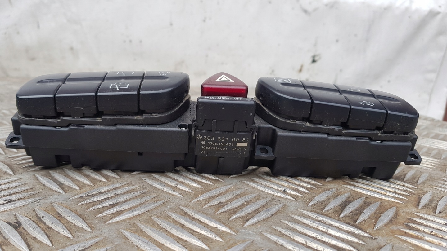 MERCEDES W203 PANEL STEROWNIANIA Commandes