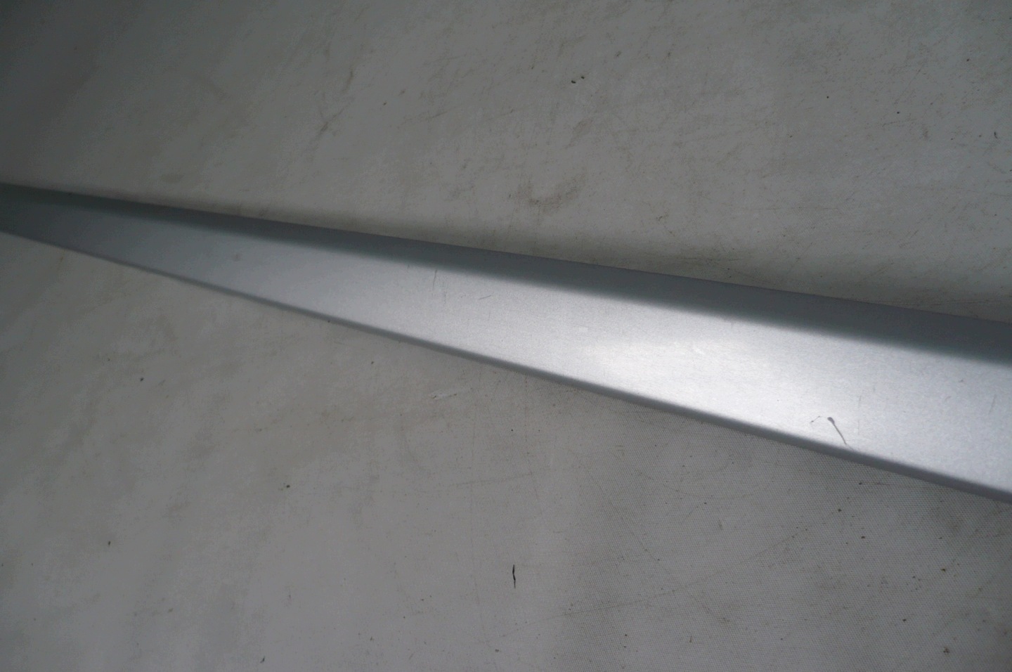 AUDI A4 B6 B7 moulding door left front central original