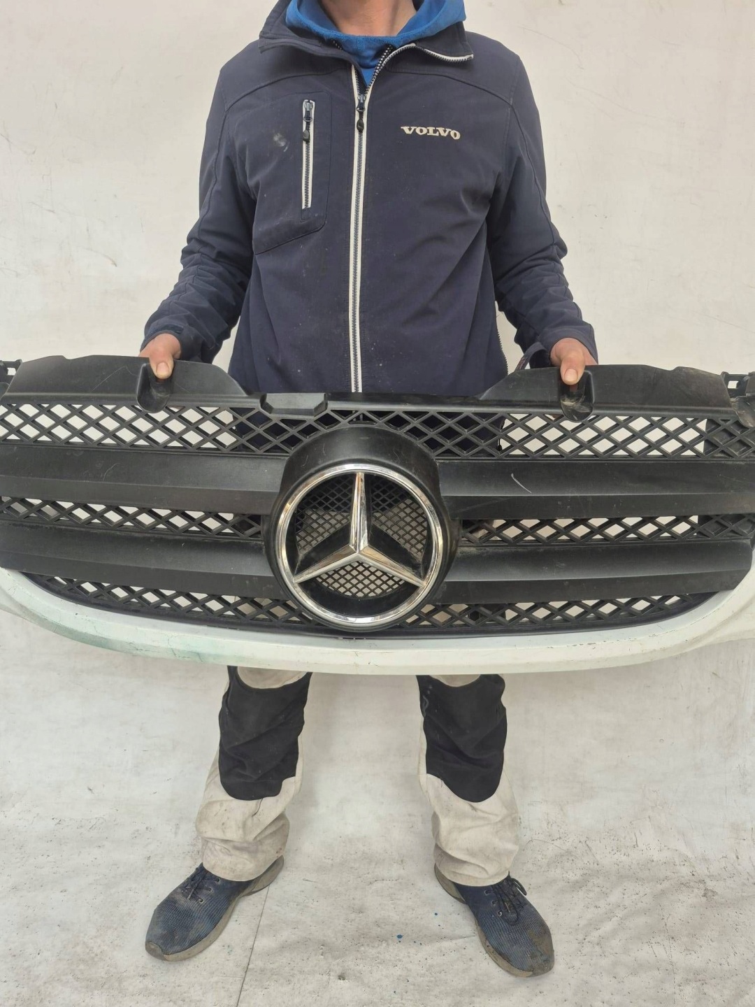 MERCEDES SPRINTER W906 grill grille radiator cap A9068800385