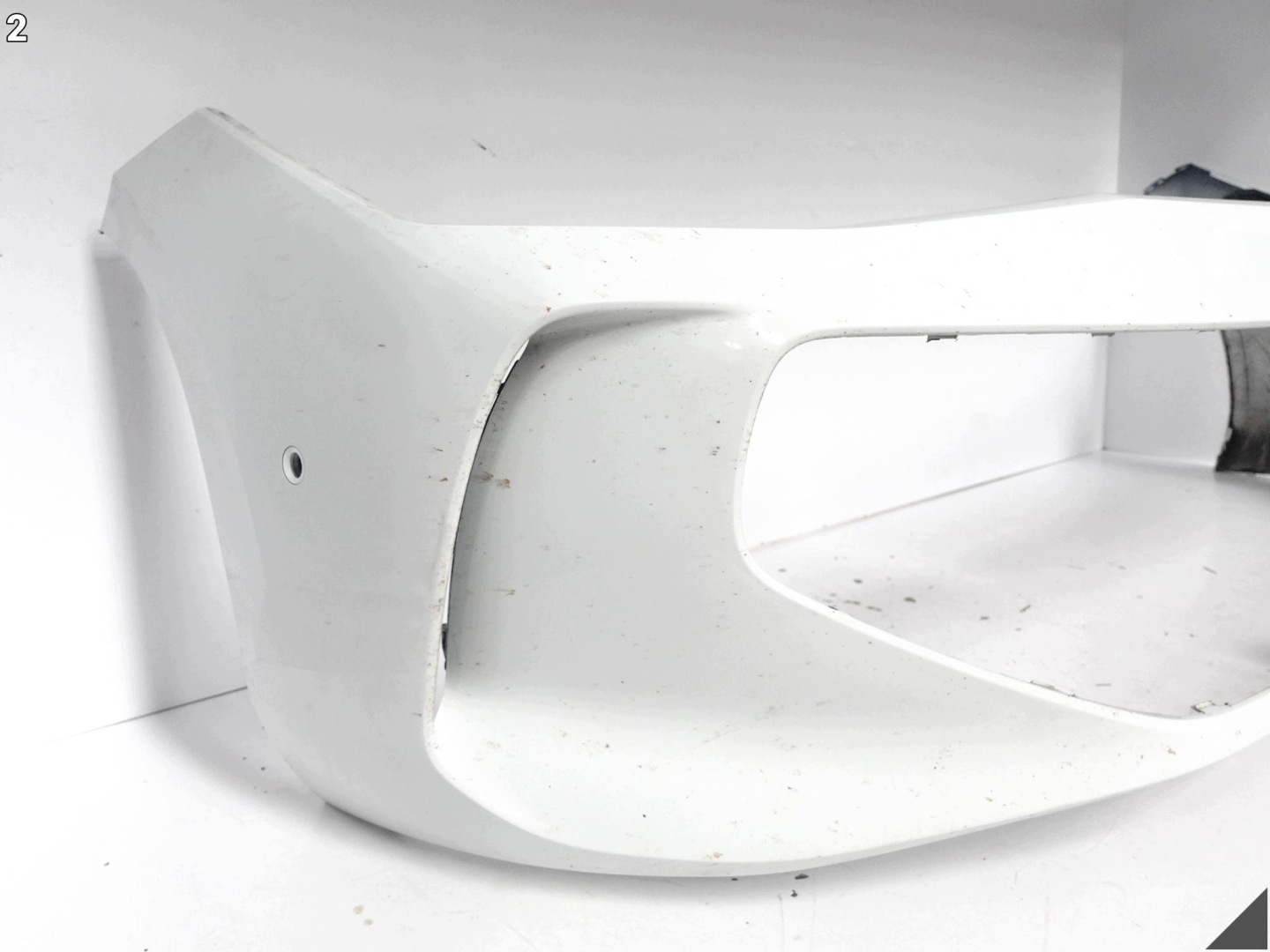 VW PASSAT B9 CJ5 3J0 23- nárazník BUMPER + uchycení RADAROW předek (6xPDC)