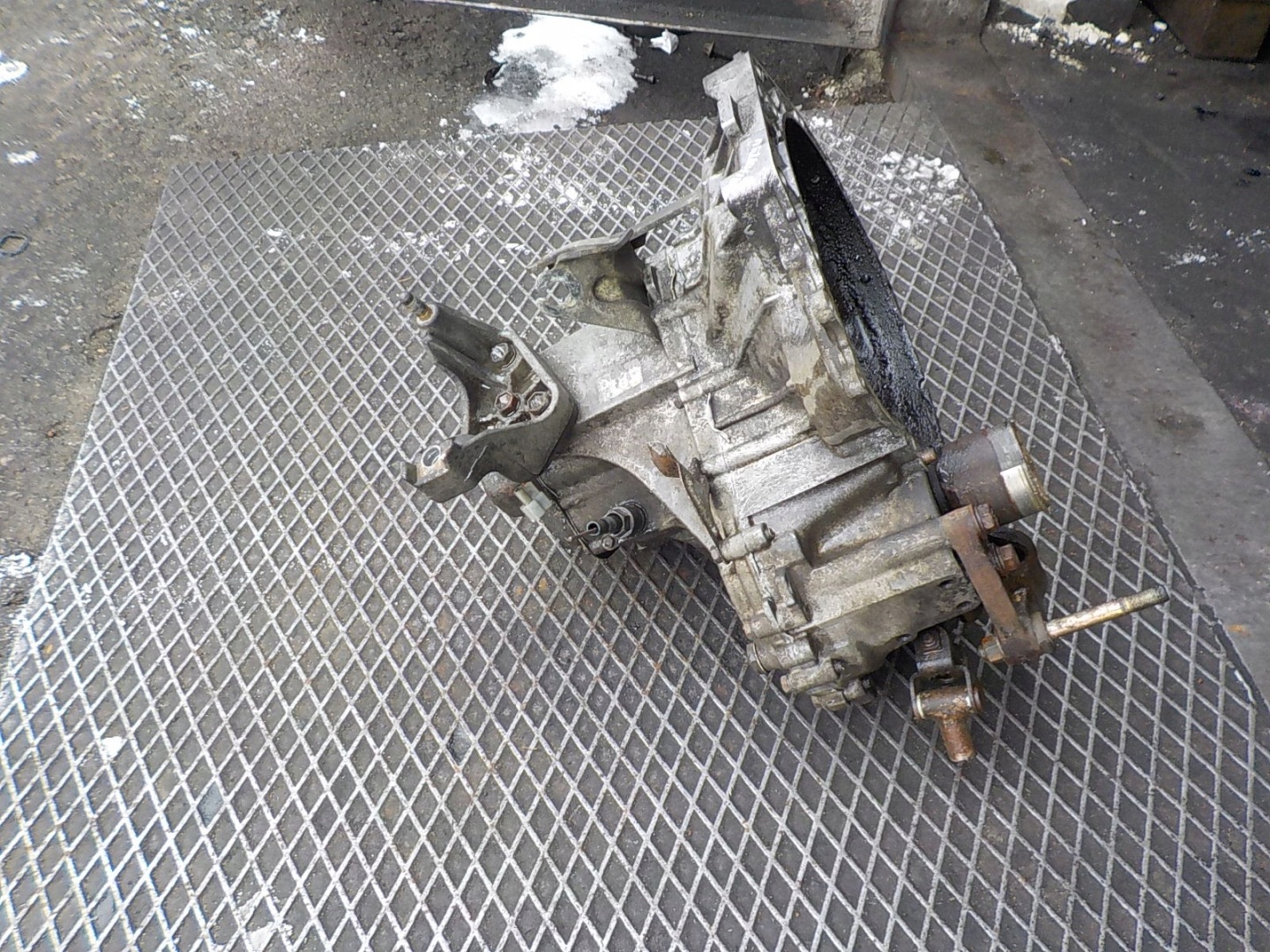 DAIHATSU GRAN MOVE 1.6 B Getriebe