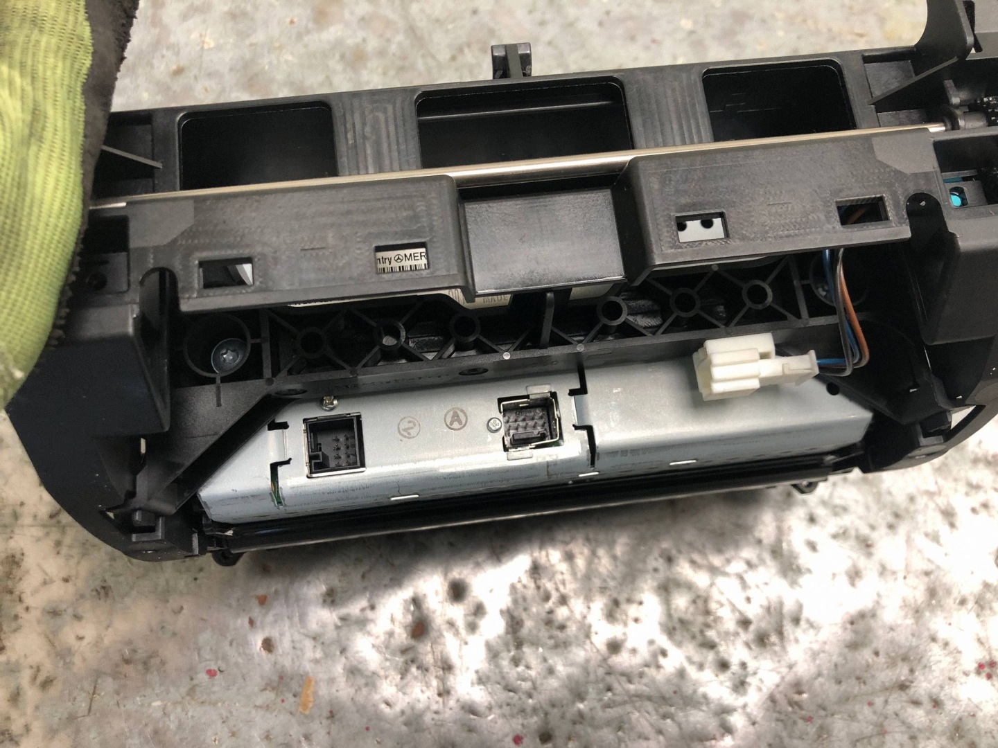 display consolle MERCEDES W204 berlina A2046801231